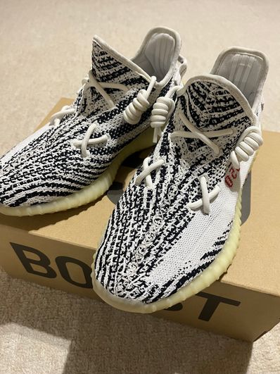 adidas YEEZY Boost 350 V2 "Zebra"