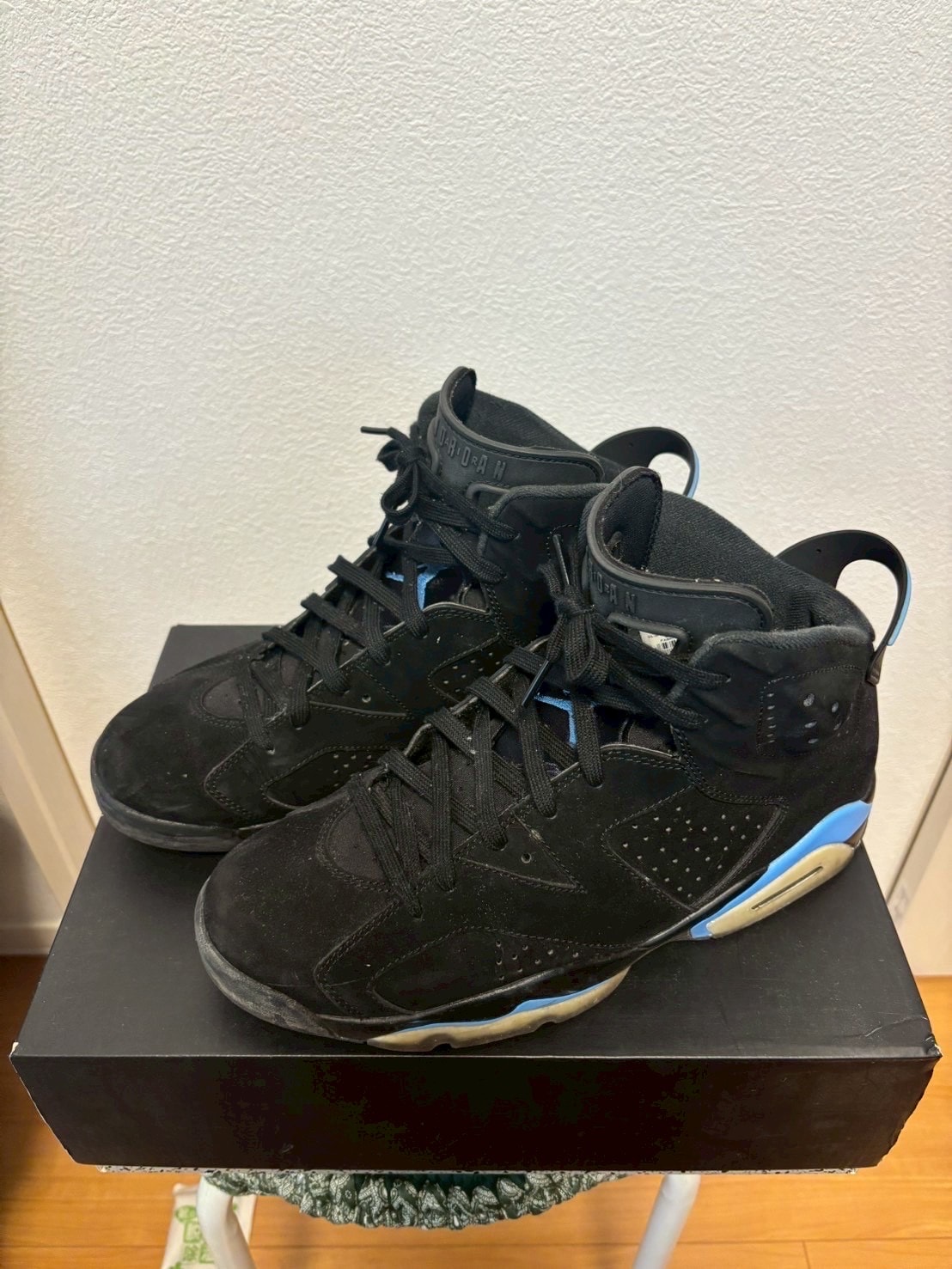 NIKE AIR JORDAN 6 RETRO "UNC"