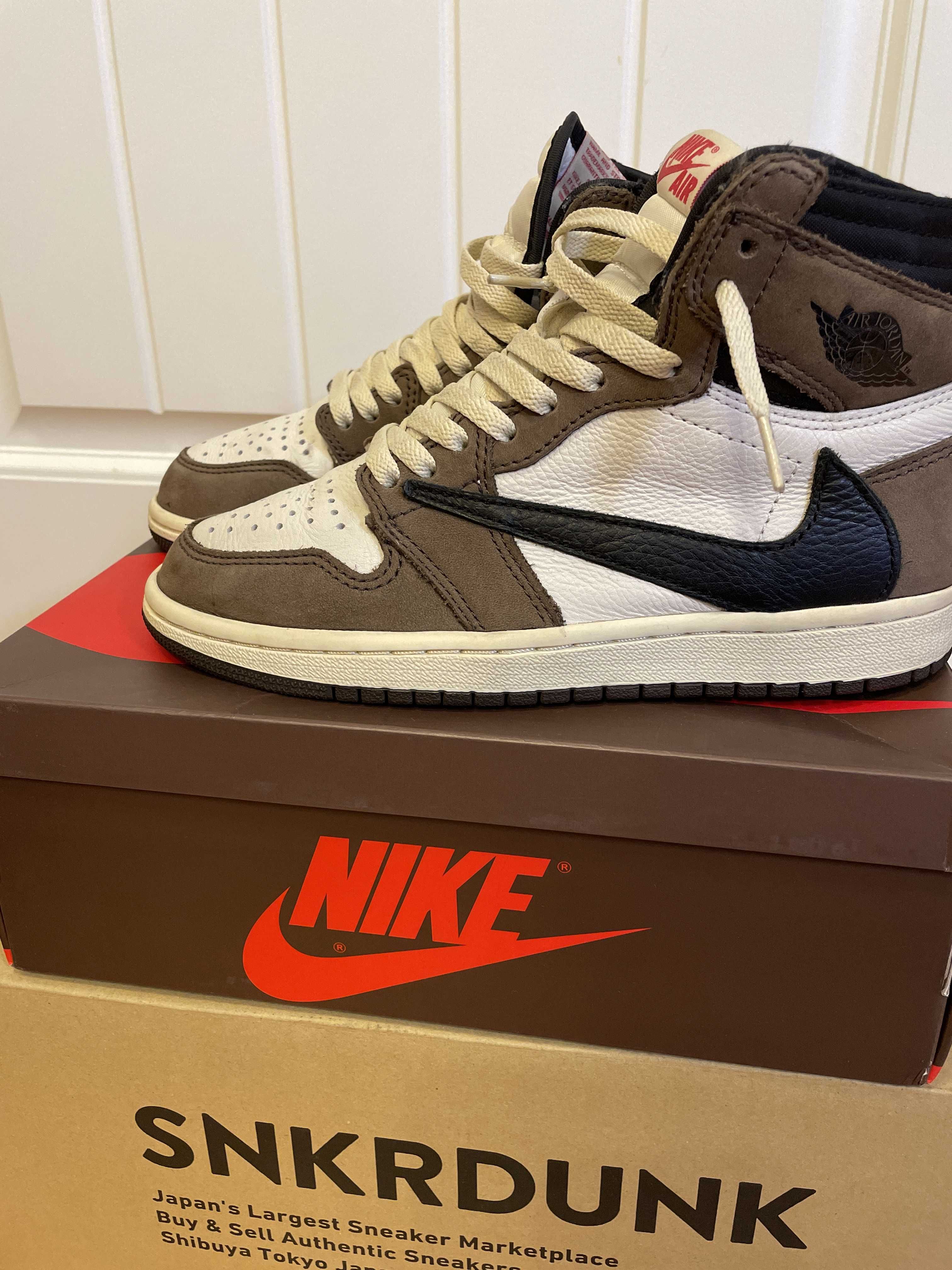 Travis Scott × Nike Air Jordan 1 Retro High OG TS SP "Sail/Dark Mocha"