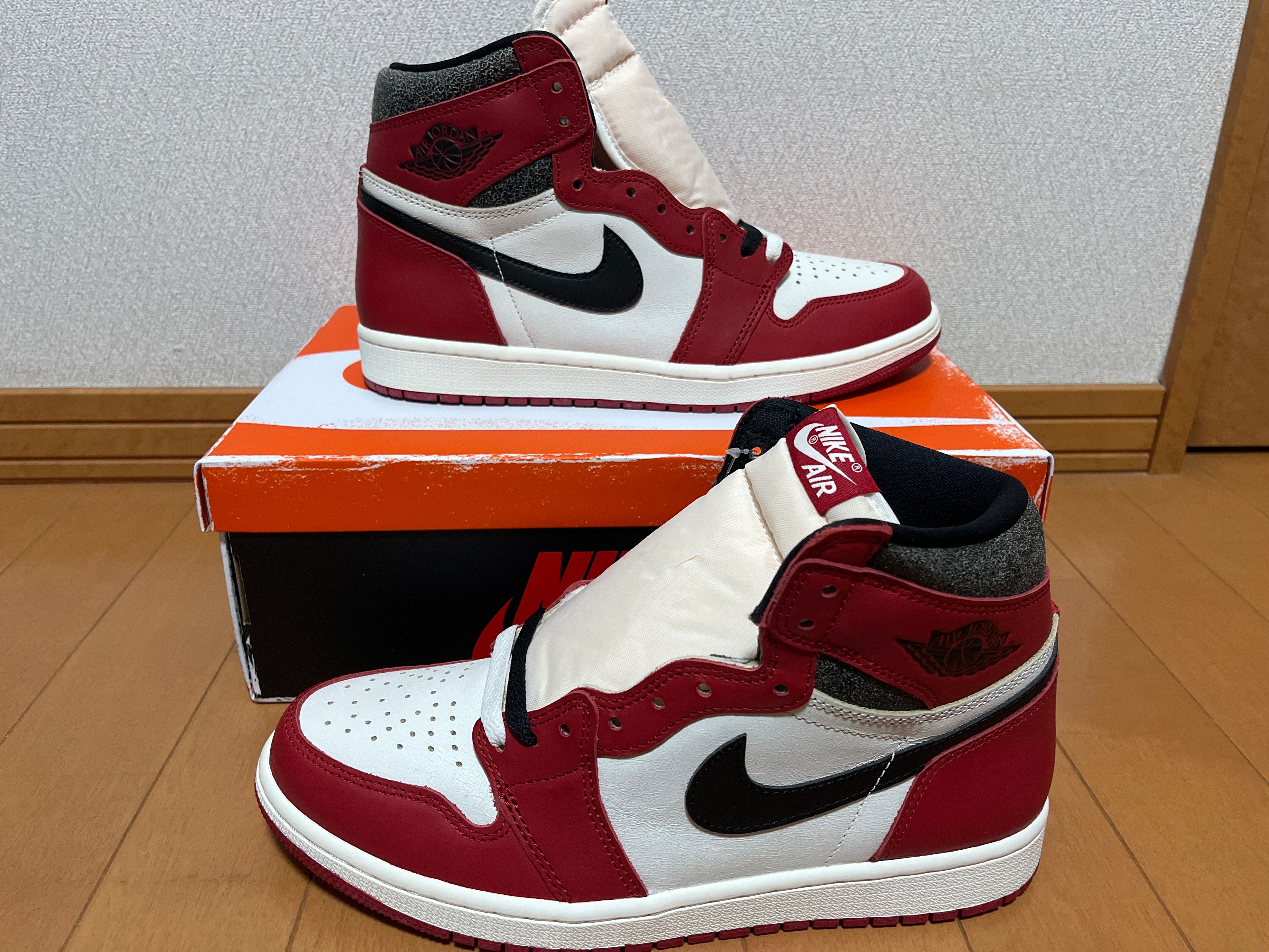 Nike Air Jordan 1 High OG "Lost & Found/Chicago"