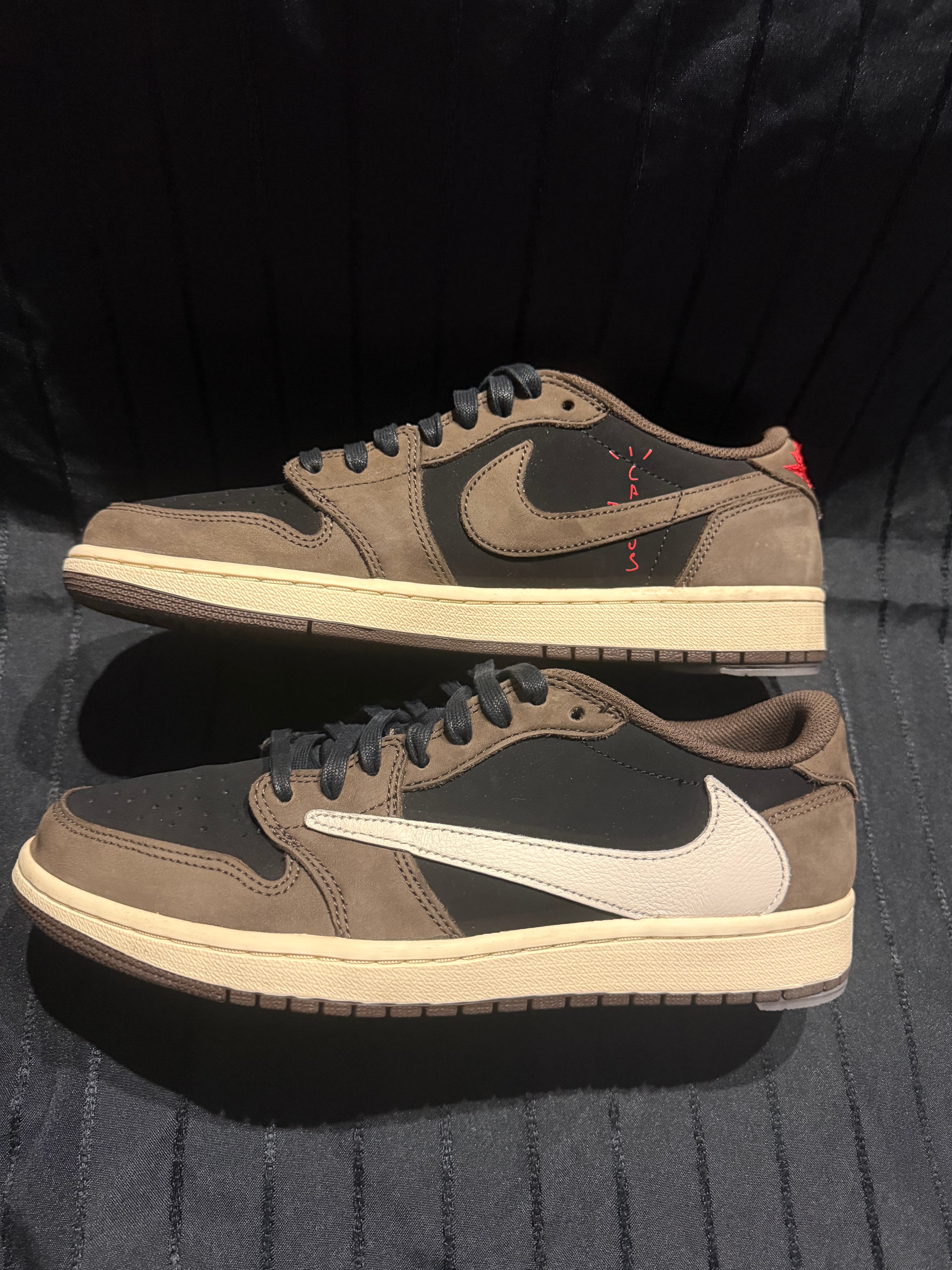 Travis Scott × Nike Air Jordan 1 Low OG SP-T  "Black/Dark Mocha"