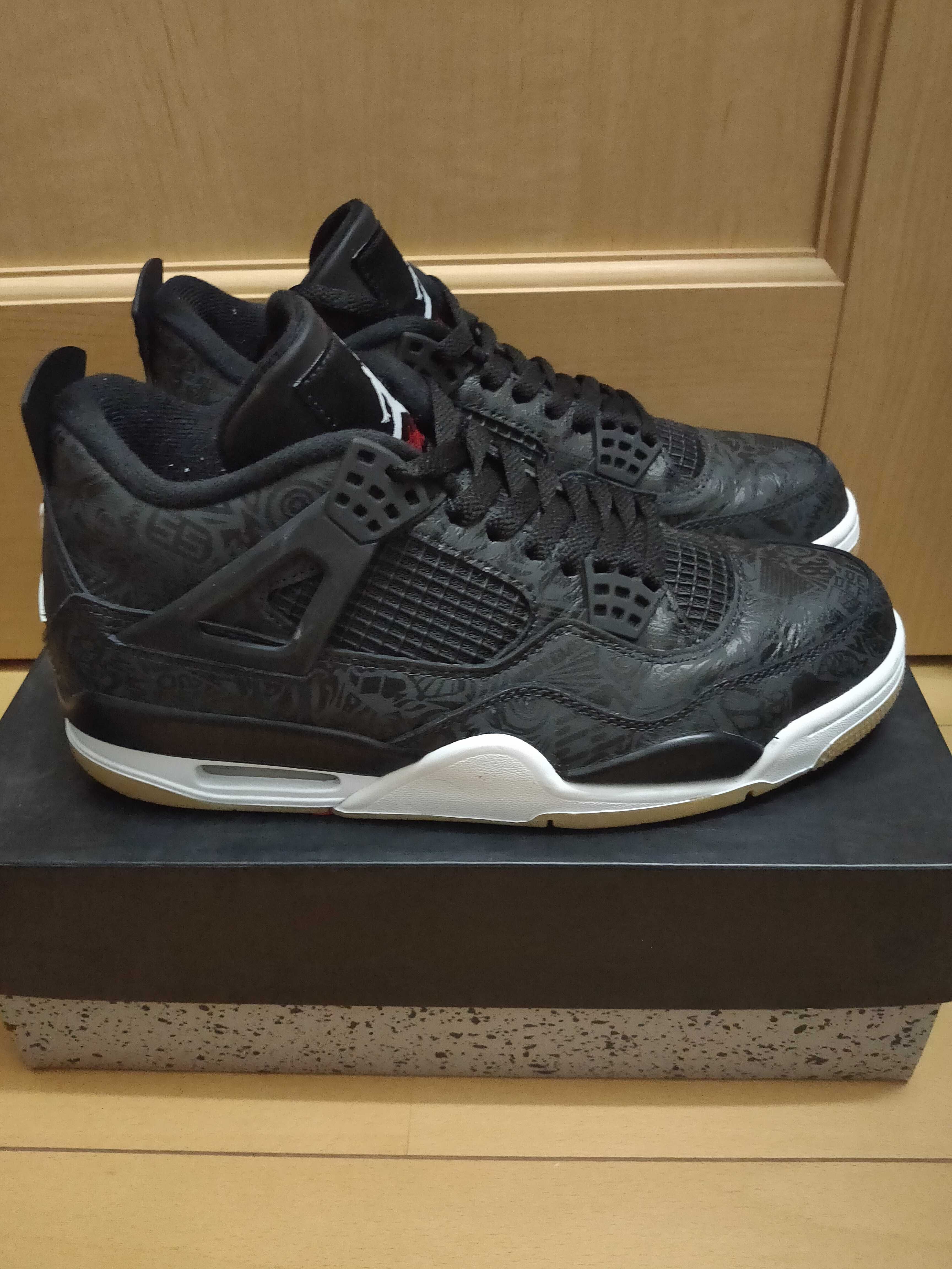 Nike Air Jordan 4 Retro "Laser Black/Gum"