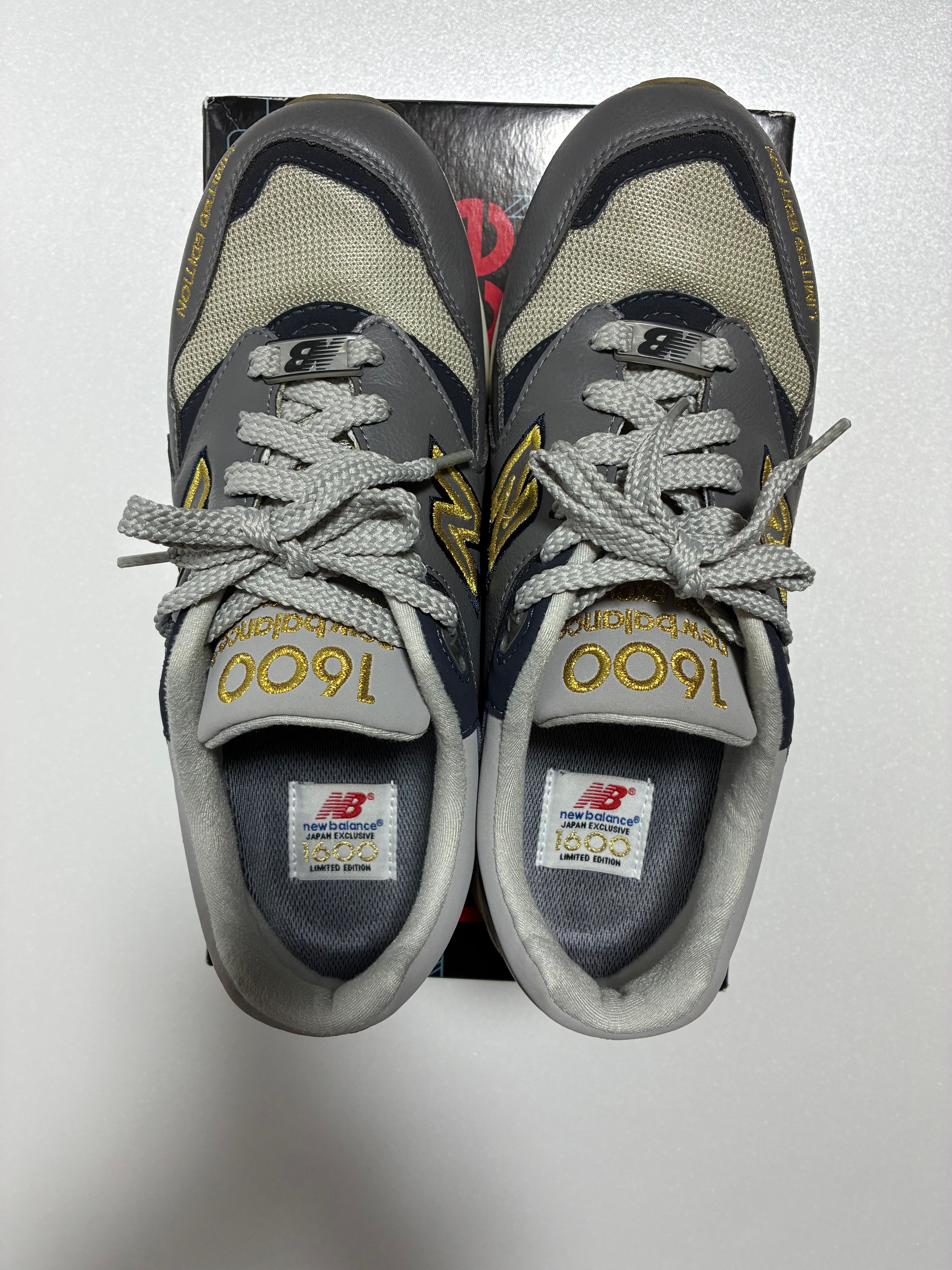 ニューバランス CM1600LE "グレー"