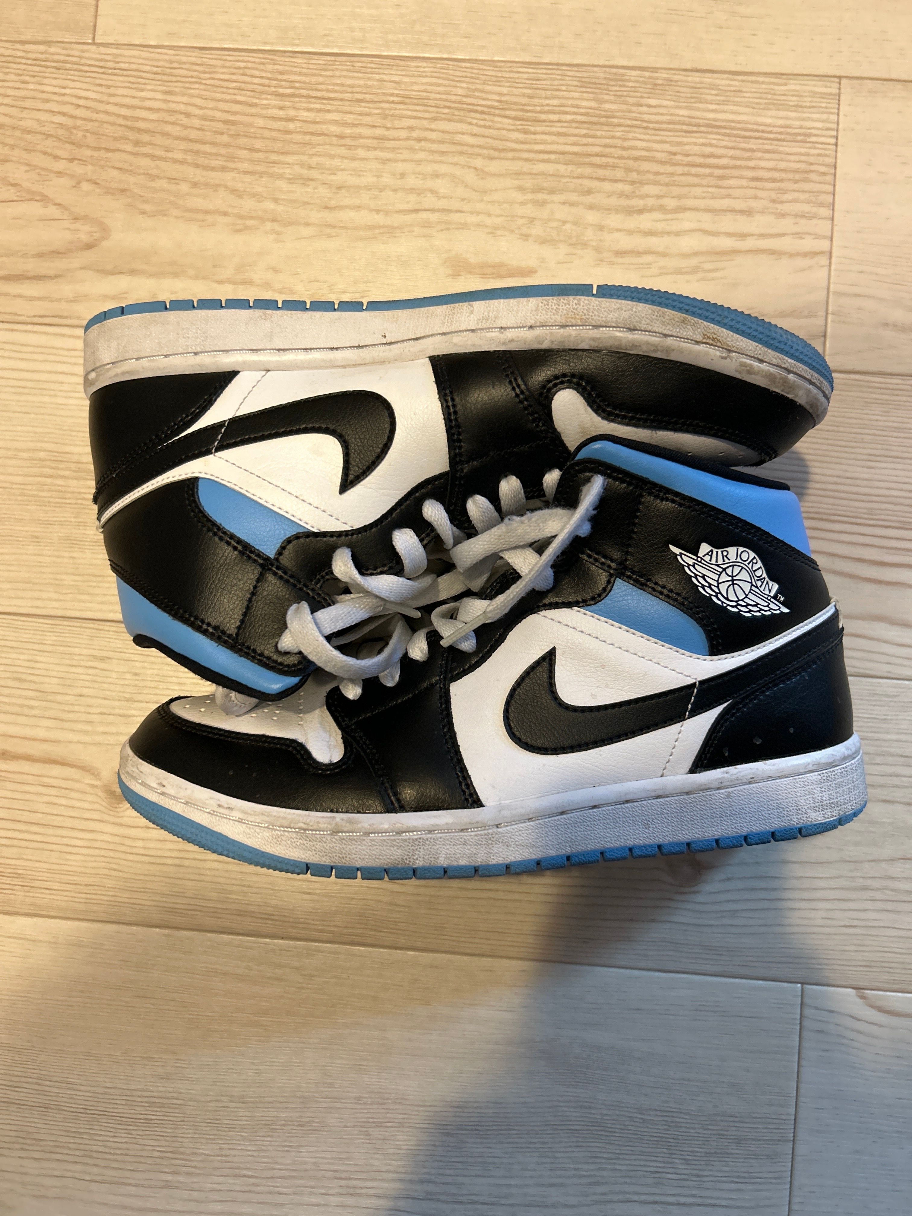 Nike Women's Air Jordan 1 Mid "Black/University Blue"