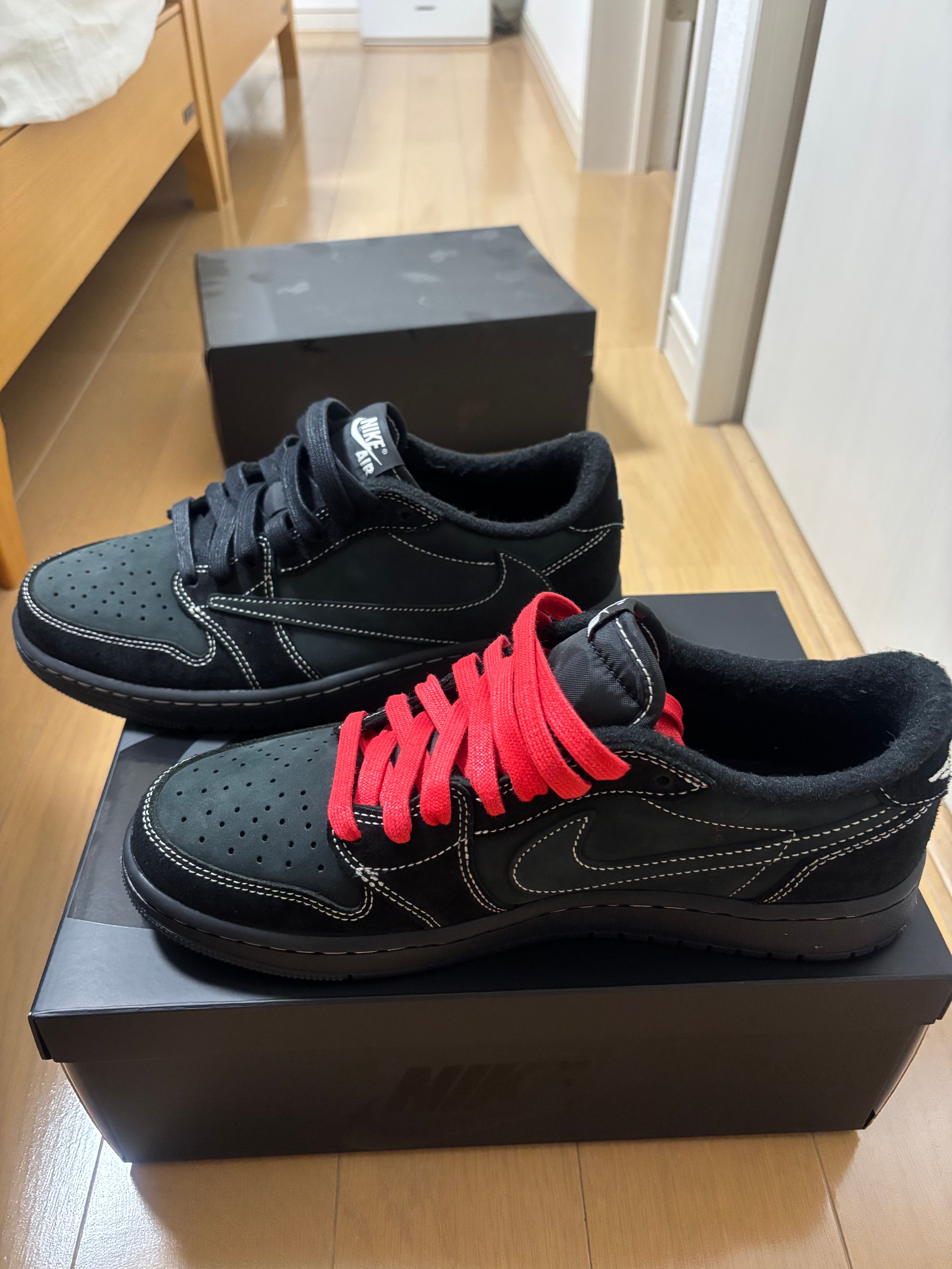 Travis Scott × Nike Air Jordan 1 Low OG SP "Black Phantom"