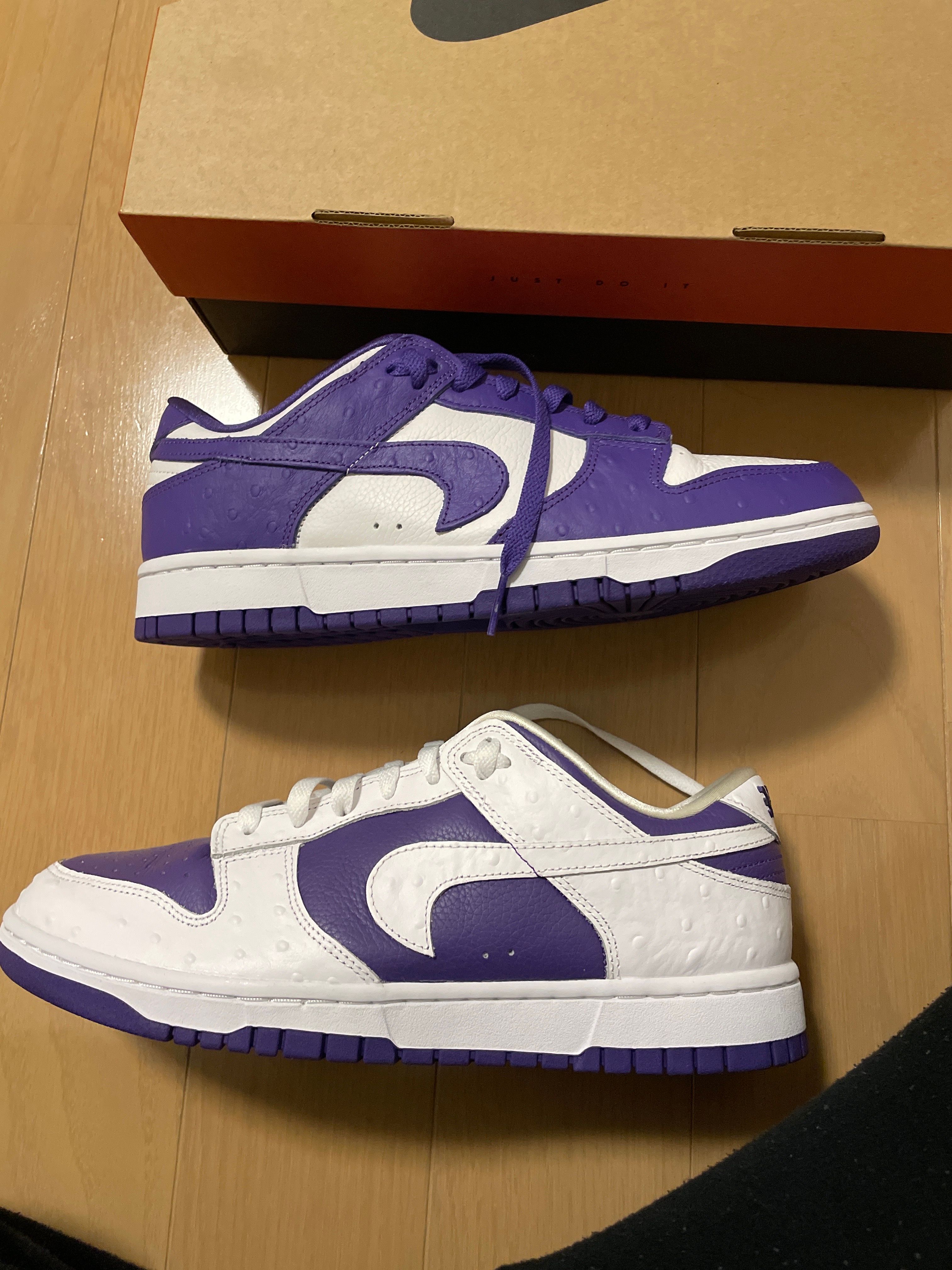 Nike Women's Dunk Low "Made You Look"