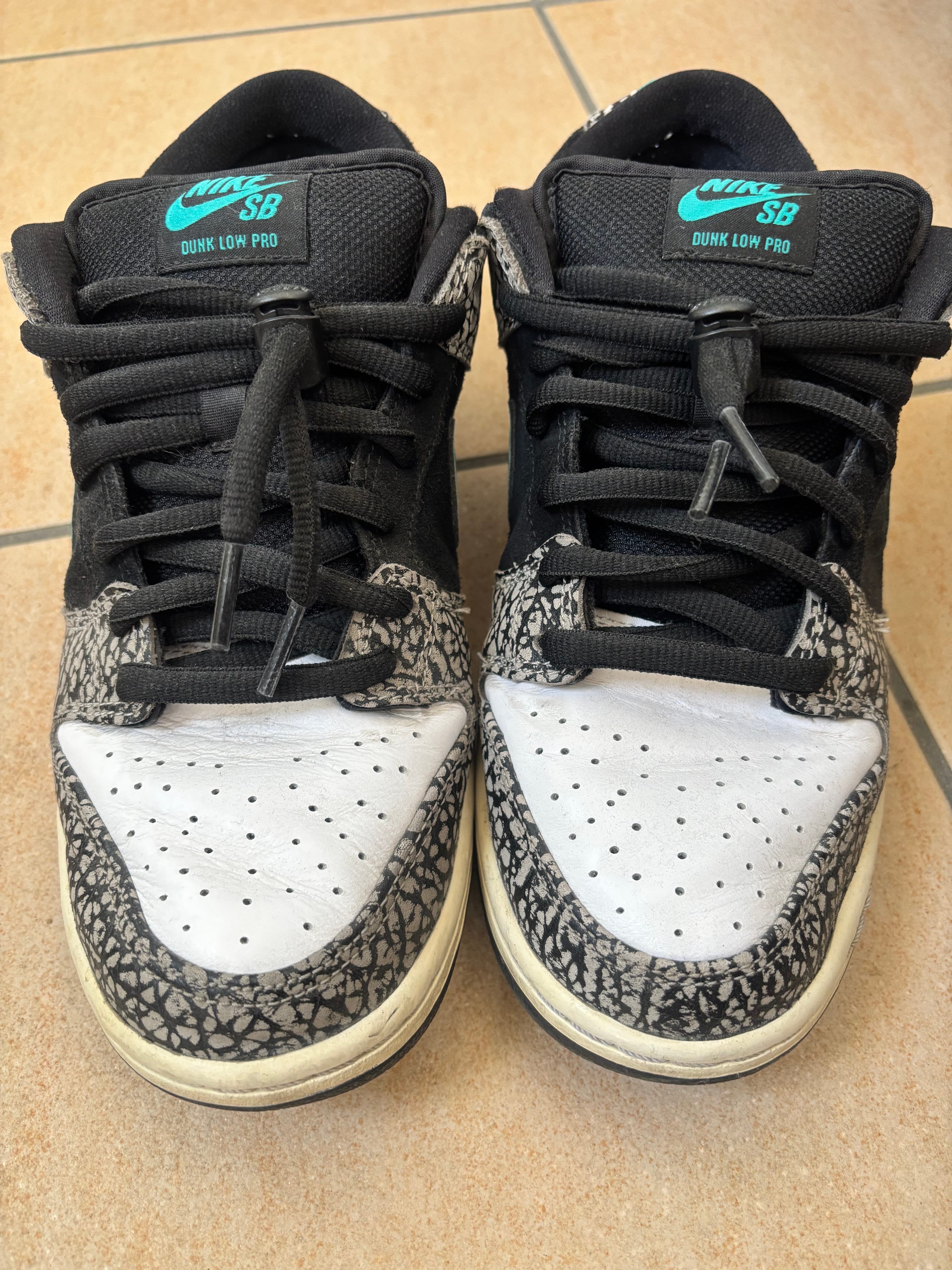 Nike SB Dunk Low "Elephant/Safari"