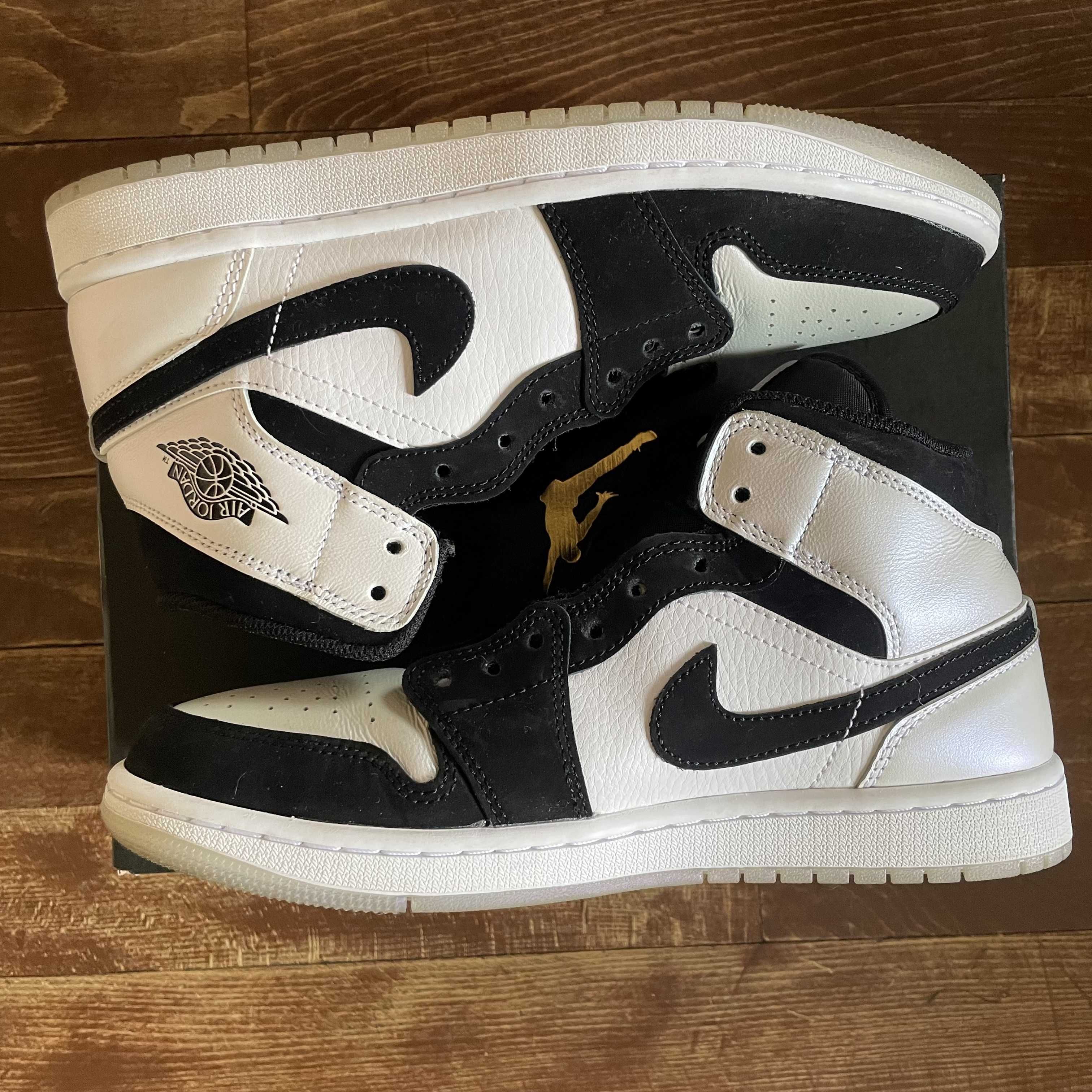 Nike Air Jordan 1 Mid "Omega/Black/White"
