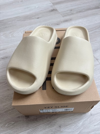 adidas YEEZY Slide "Bone" (FZ5897)