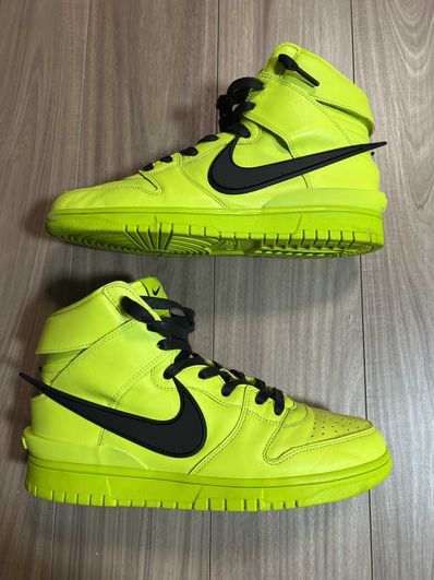 AMBUSH × NIKE DUNK HIGH "FLASH LIME"