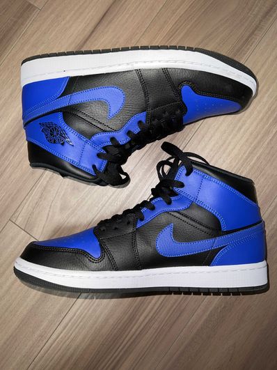 Nike Air Jordan 1 Mid "Hyper Royal"