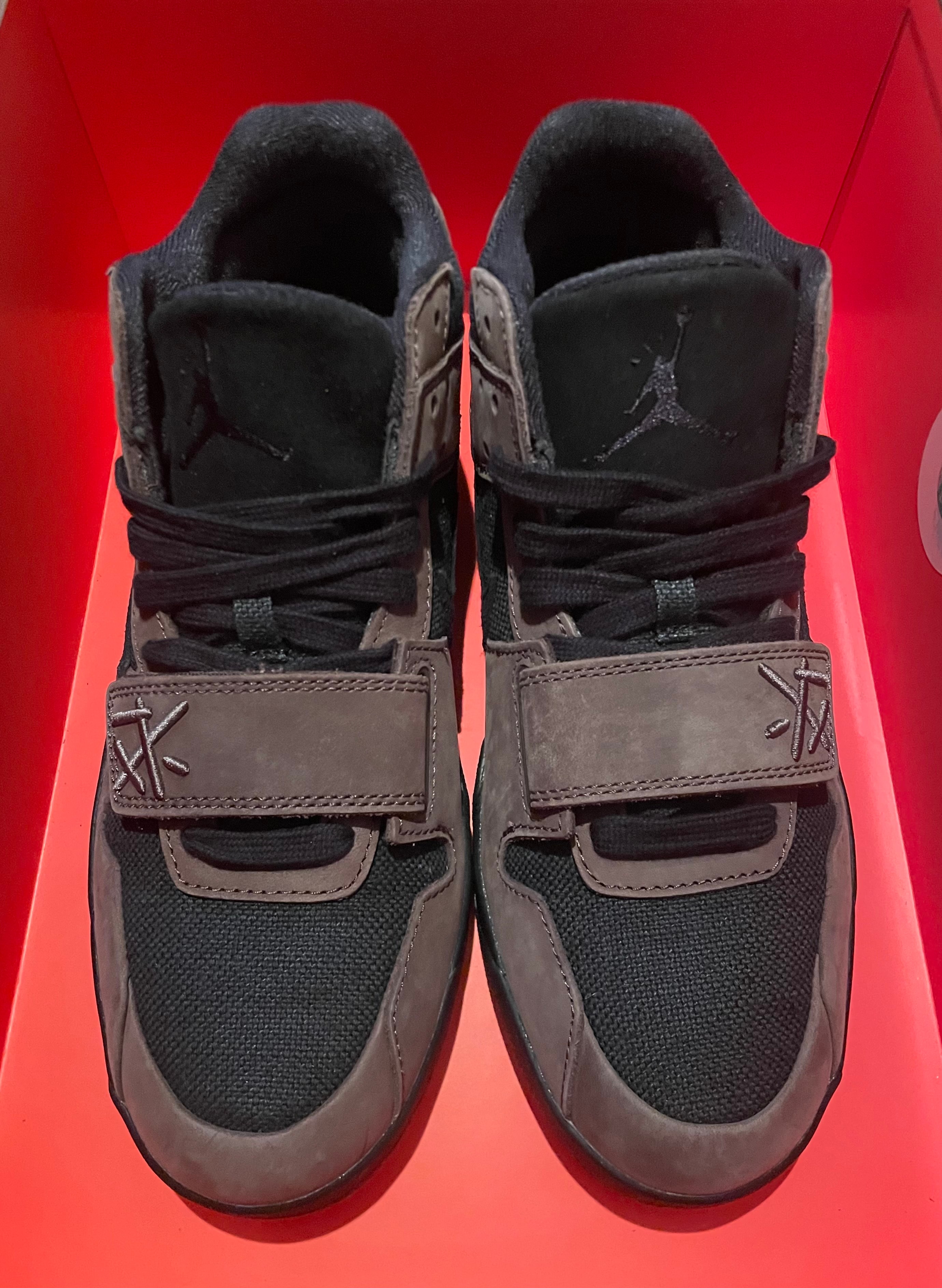 トラヴィススコット × ナイキ ジョーダン ジャンプマンジャック TR CJ1 T-Rexx "ブラック アンド ダークモカ"