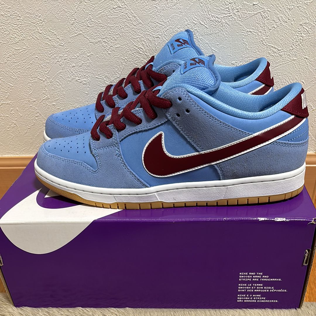 Nike SB Dunk Low Pro "Philadelphia Phillies/Valor Blue and Team Maroon"
