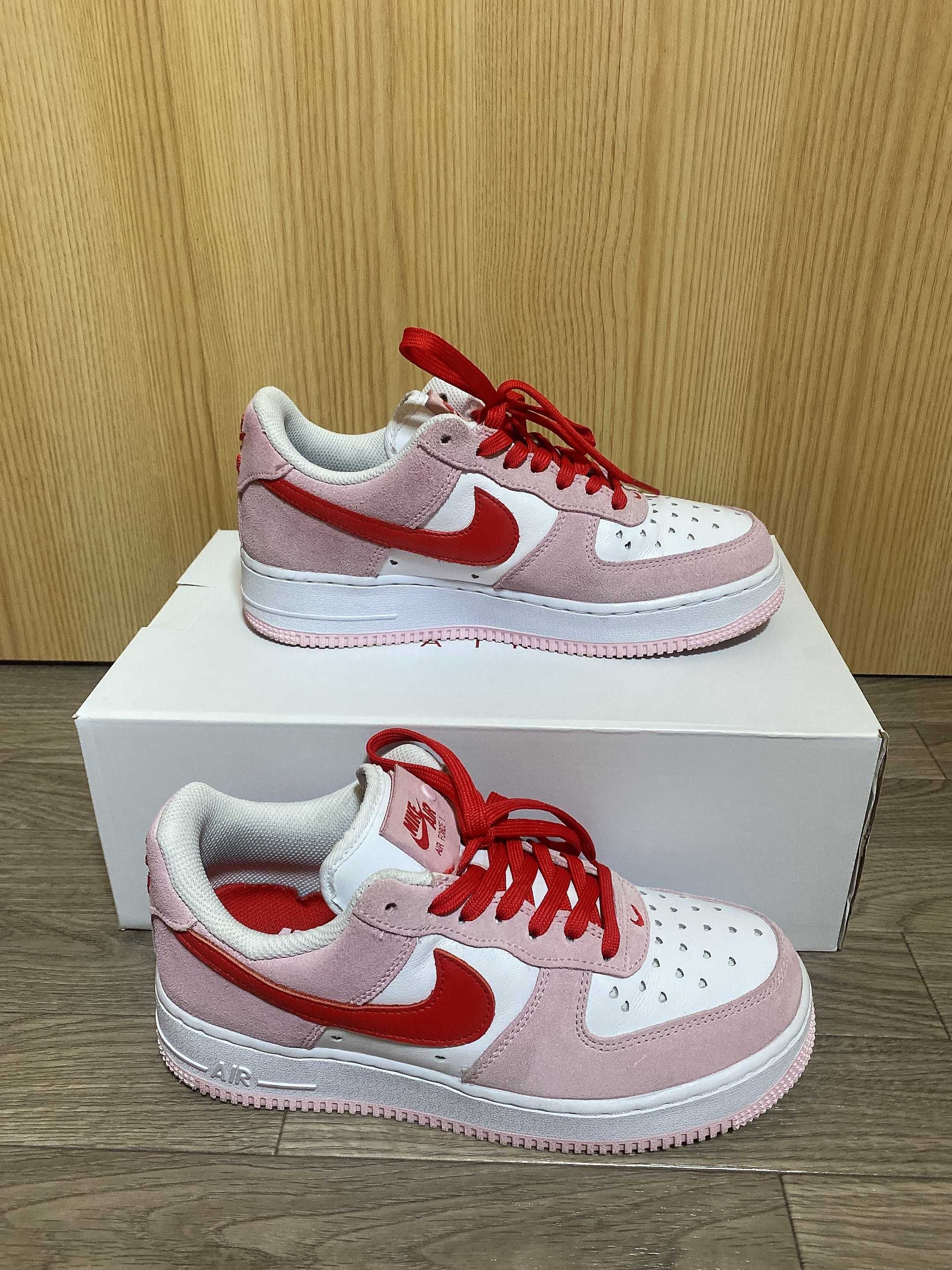 Nike Air Force 1 Low '07 "Valentine's Day"