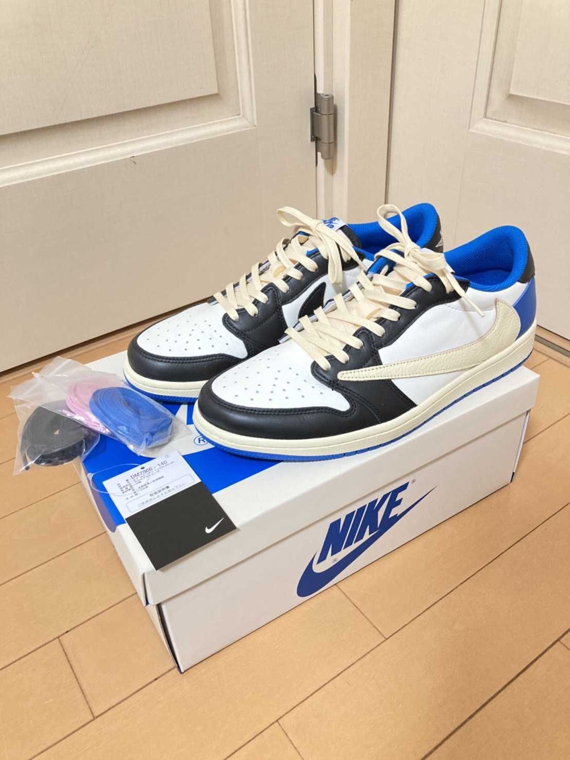 Travis Scott × fragment design × Nike Air Jordan 1 Low OG SP "Military Blue"
