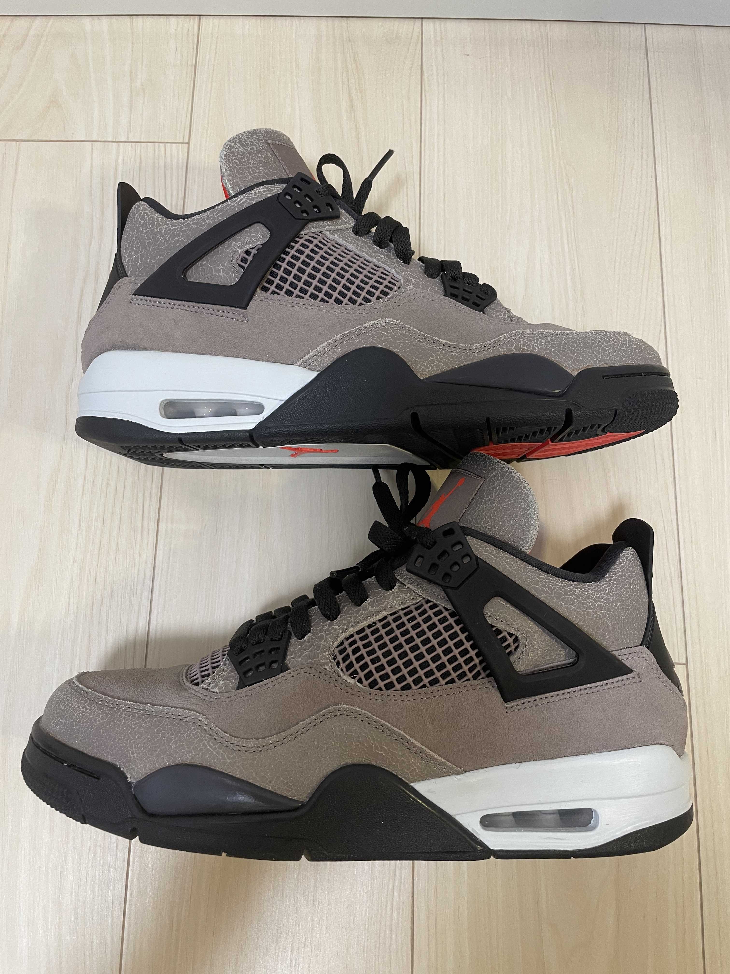 Nike Air Jordan 4 "Taupe Haze"