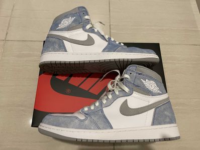 Nike Air Jordan 1 High OG "Hyper Royal"