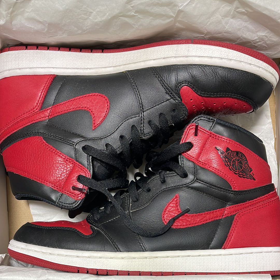 Nike Air Jordan 1 Retro High OG "Bred/Banned" (2016)