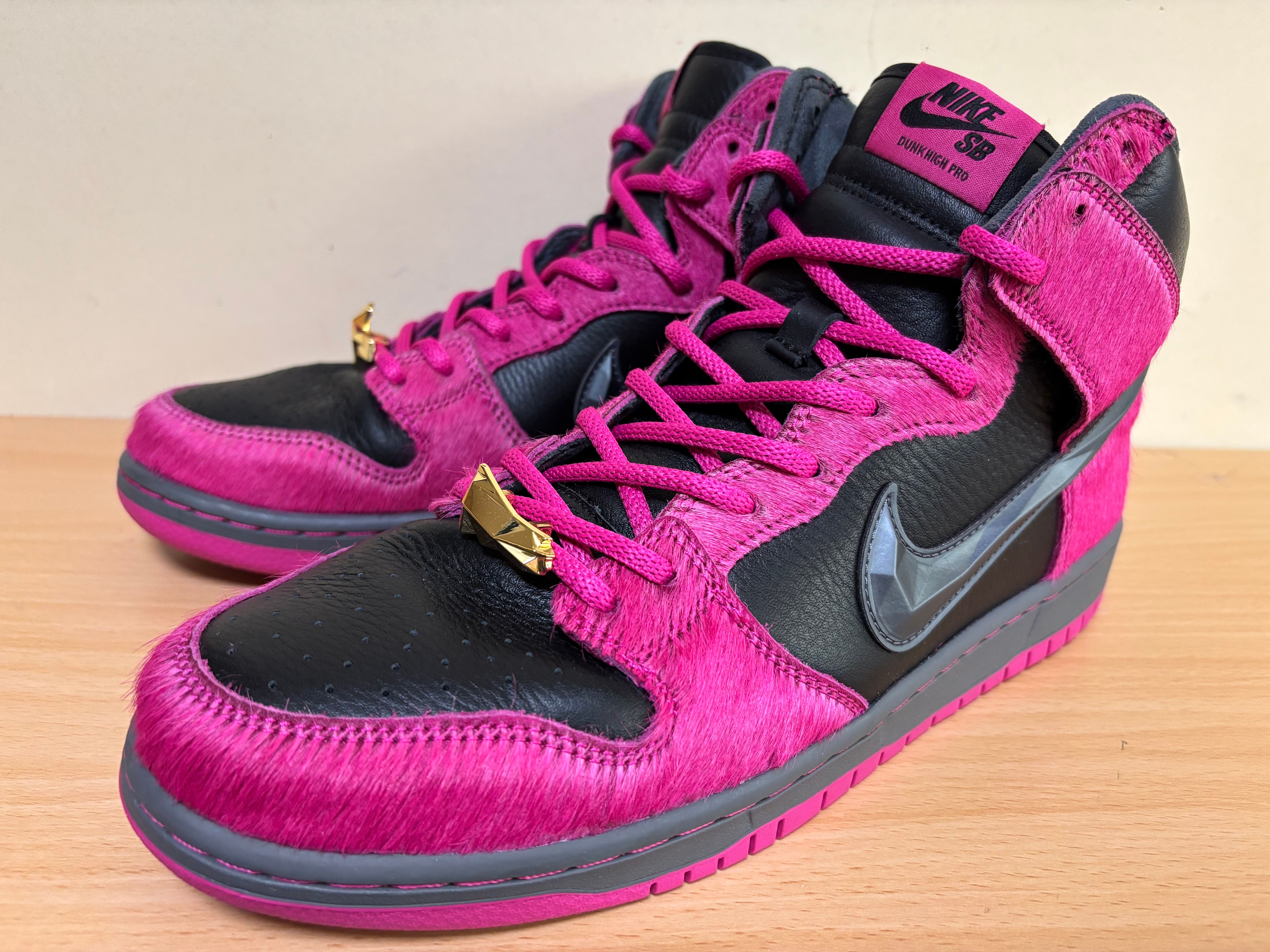 Run The Jewels × Nike SB Dunk High "Active Pink and Black"