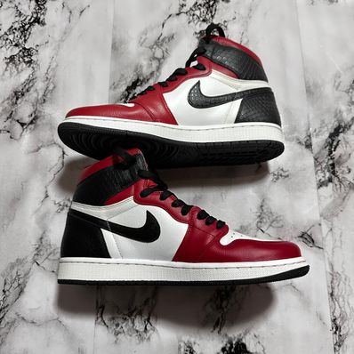 Nike Women's Air Jordan 1 High OG "Satin Red"