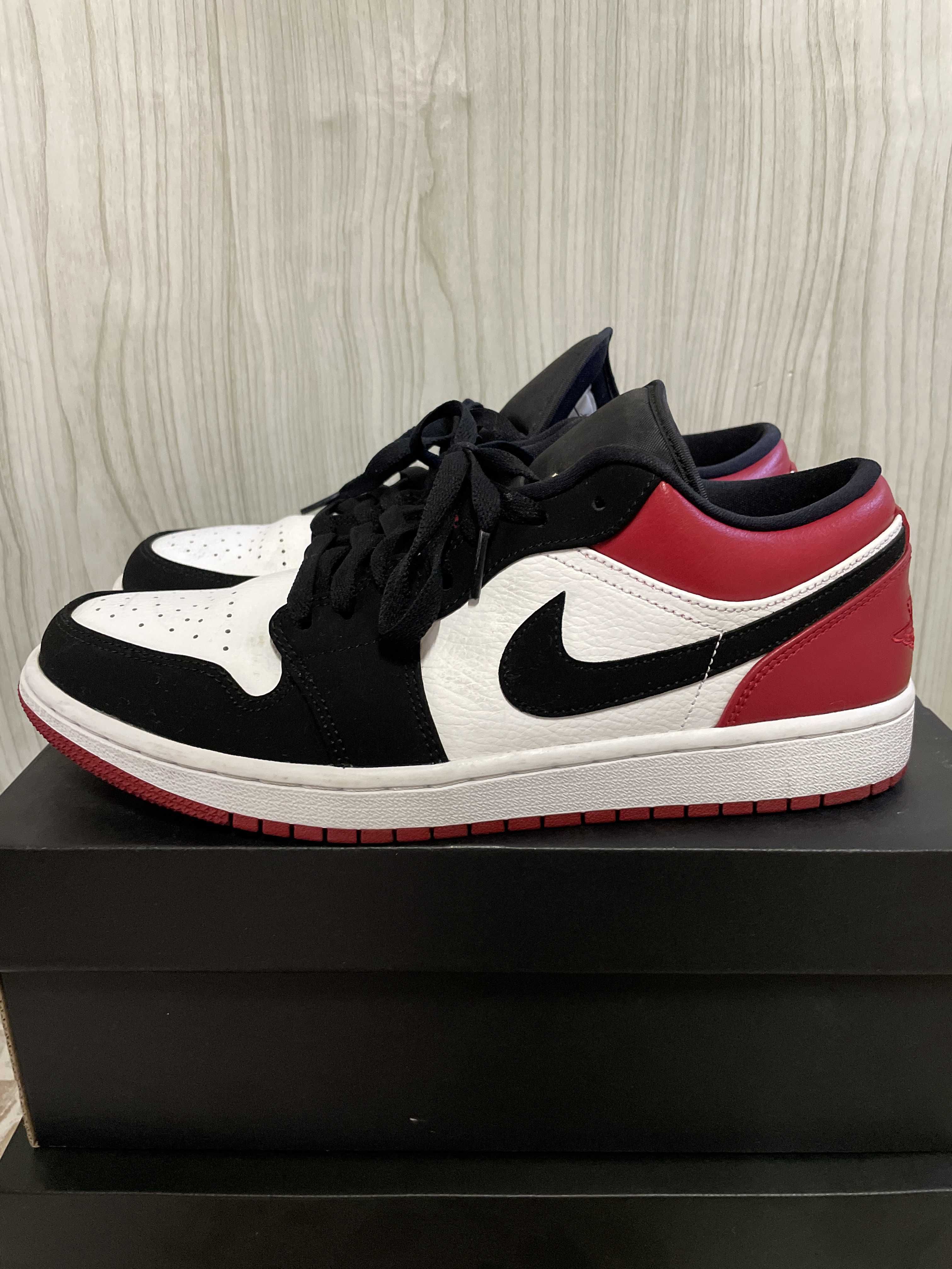 Nike Air Jordan 1 Low "Black Toe"