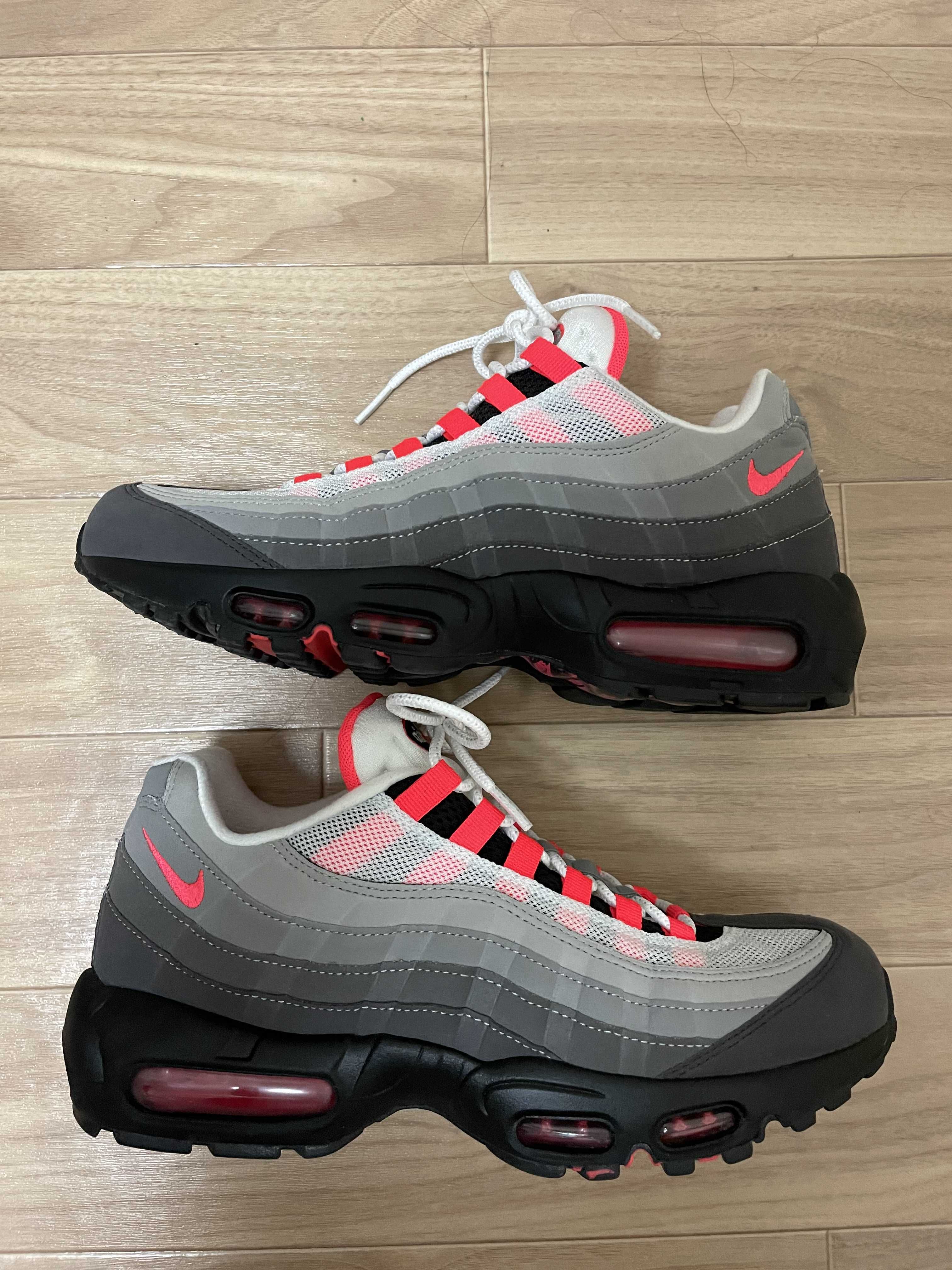 Nike Air Max 95 OG "White/Solar Red"