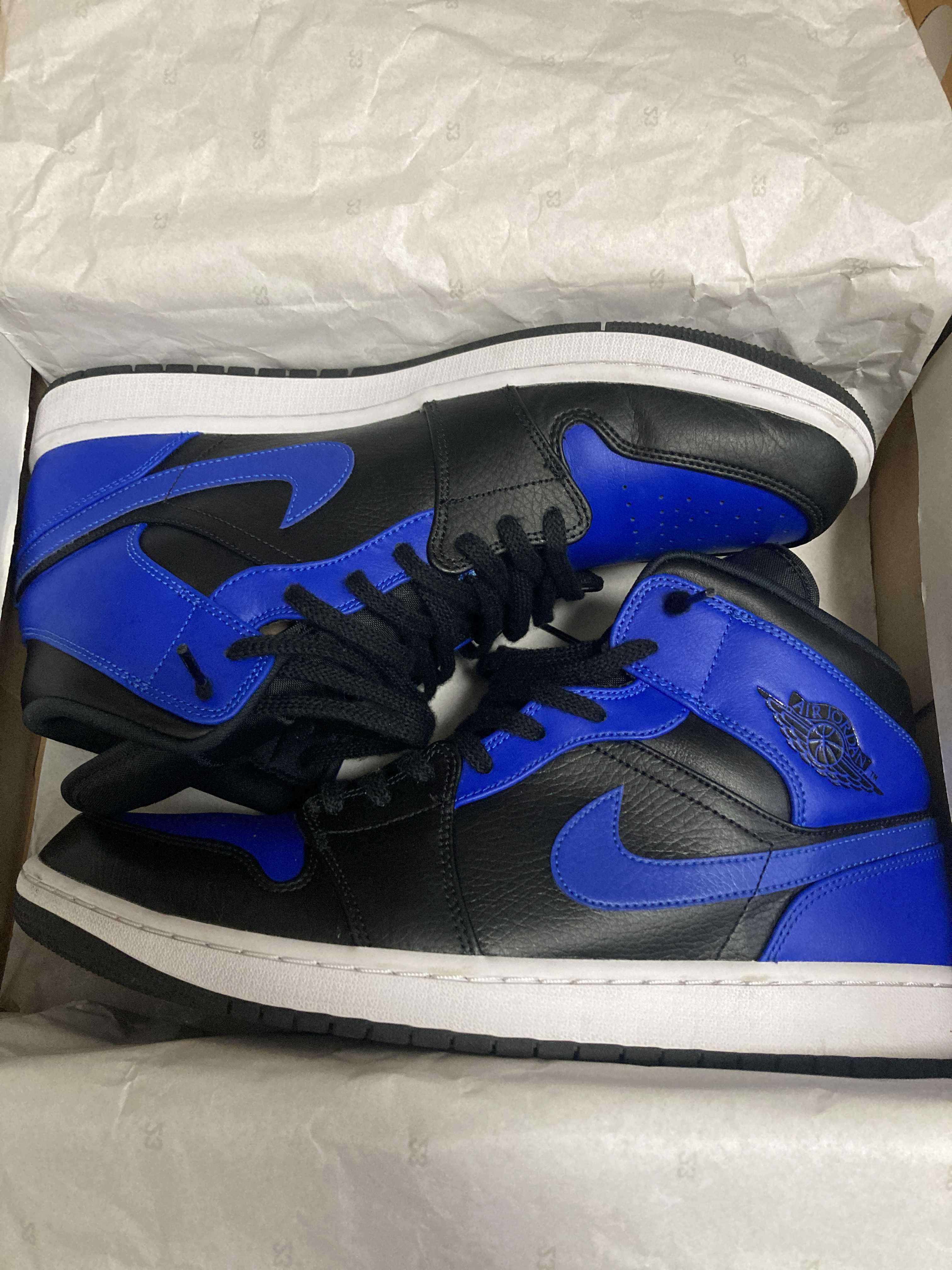 Nike Air Jordan 1 Mid "Hyper Royal"
