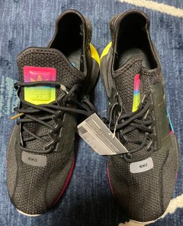 アディダス NMD R1 V2 "東京 ナイツ"