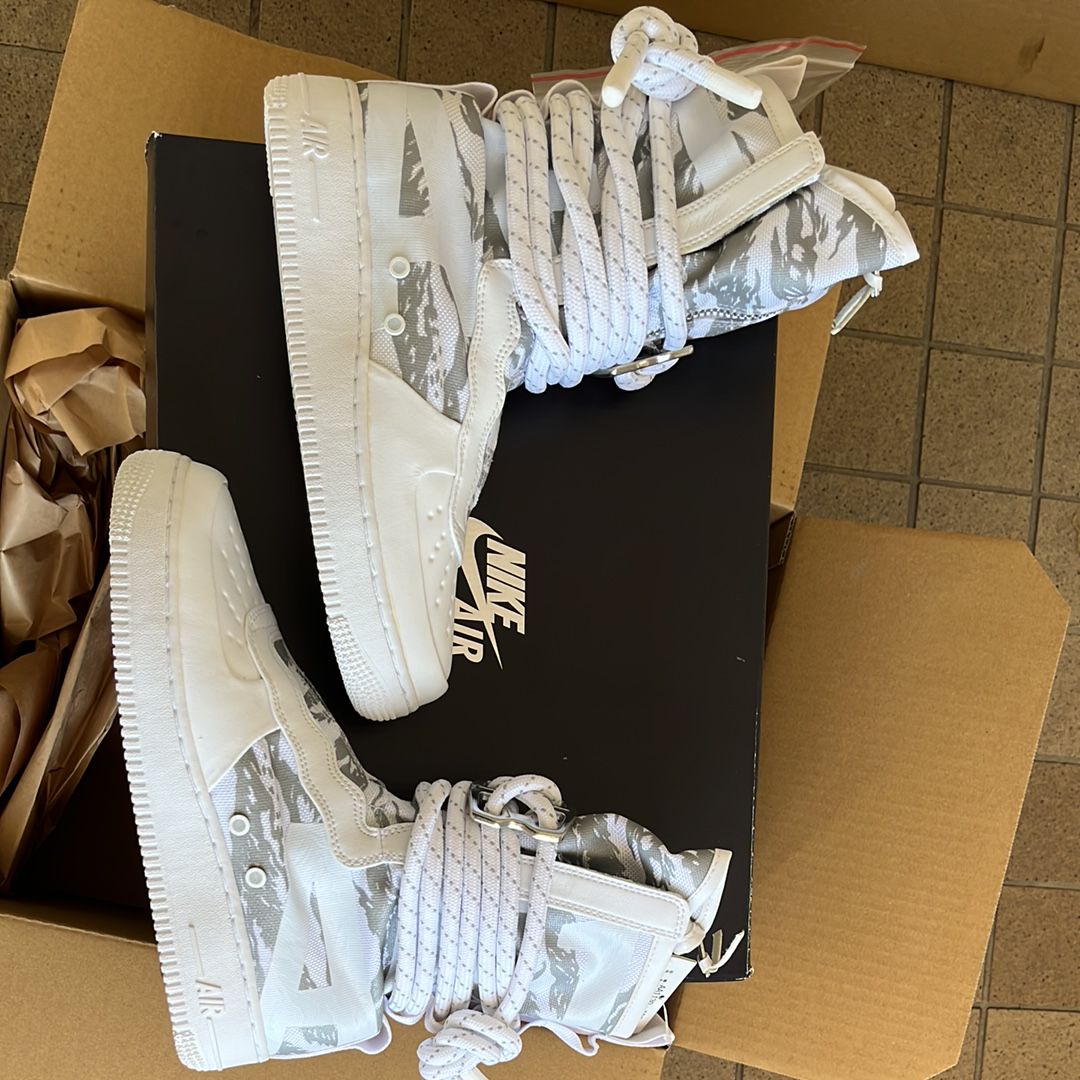 Nike SF Air Force 1 High "Winter Camo"