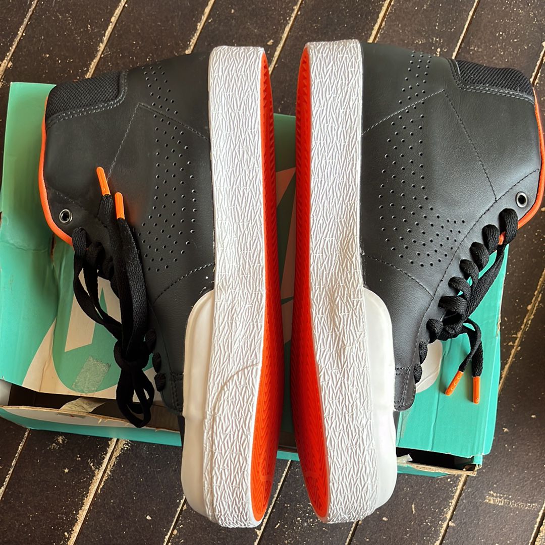 Nike SB Blazer Mid XT "Donny Black"