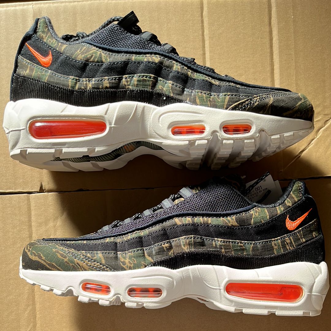 Carharte WIP × Nike Air Max 95 "Black/Sail/Total Orange"