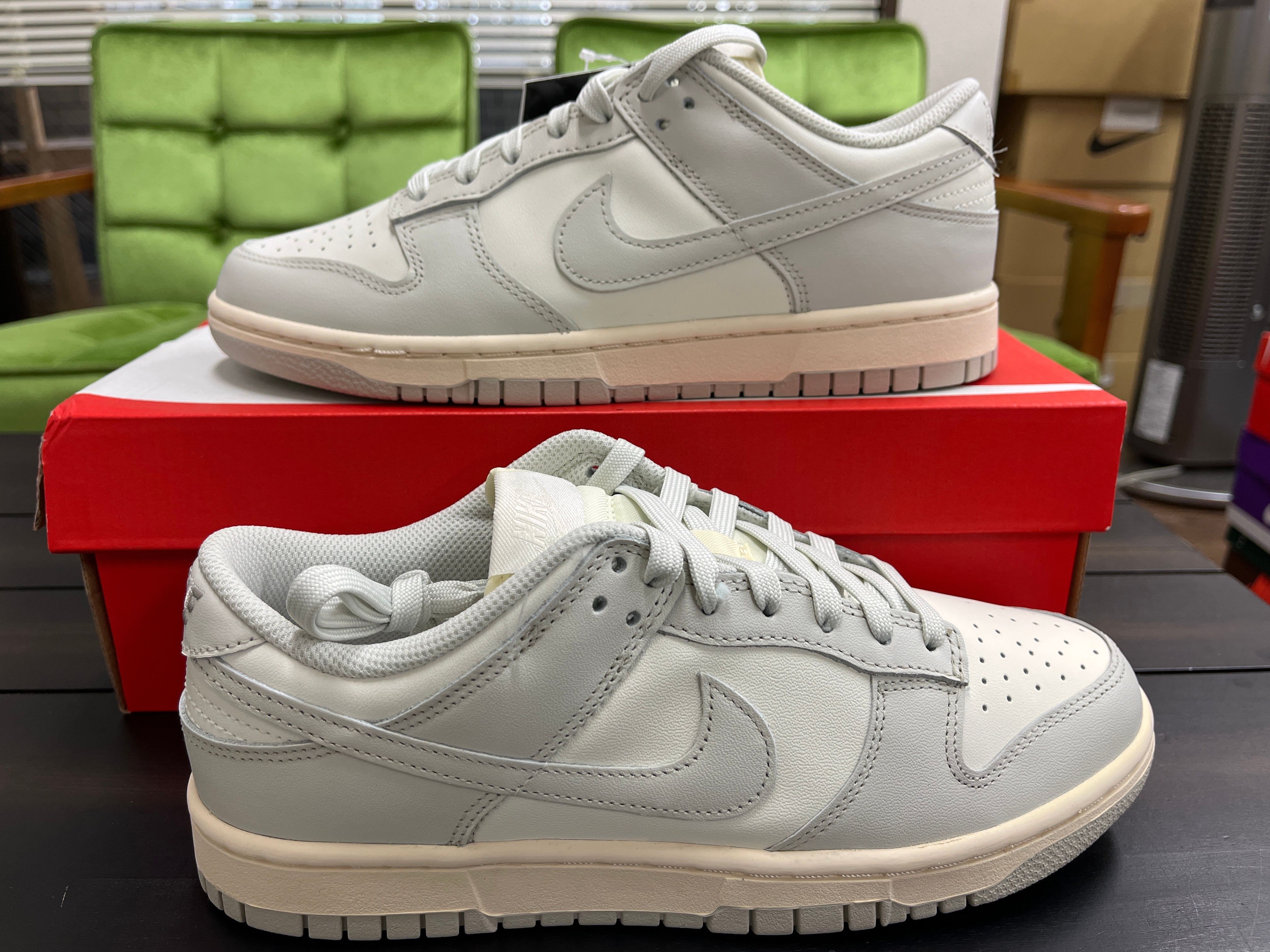 Nike Women's Dunk Low "Light Bone"