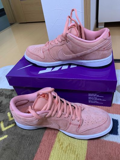 Nike SB Dunk Low "Pink Pig"