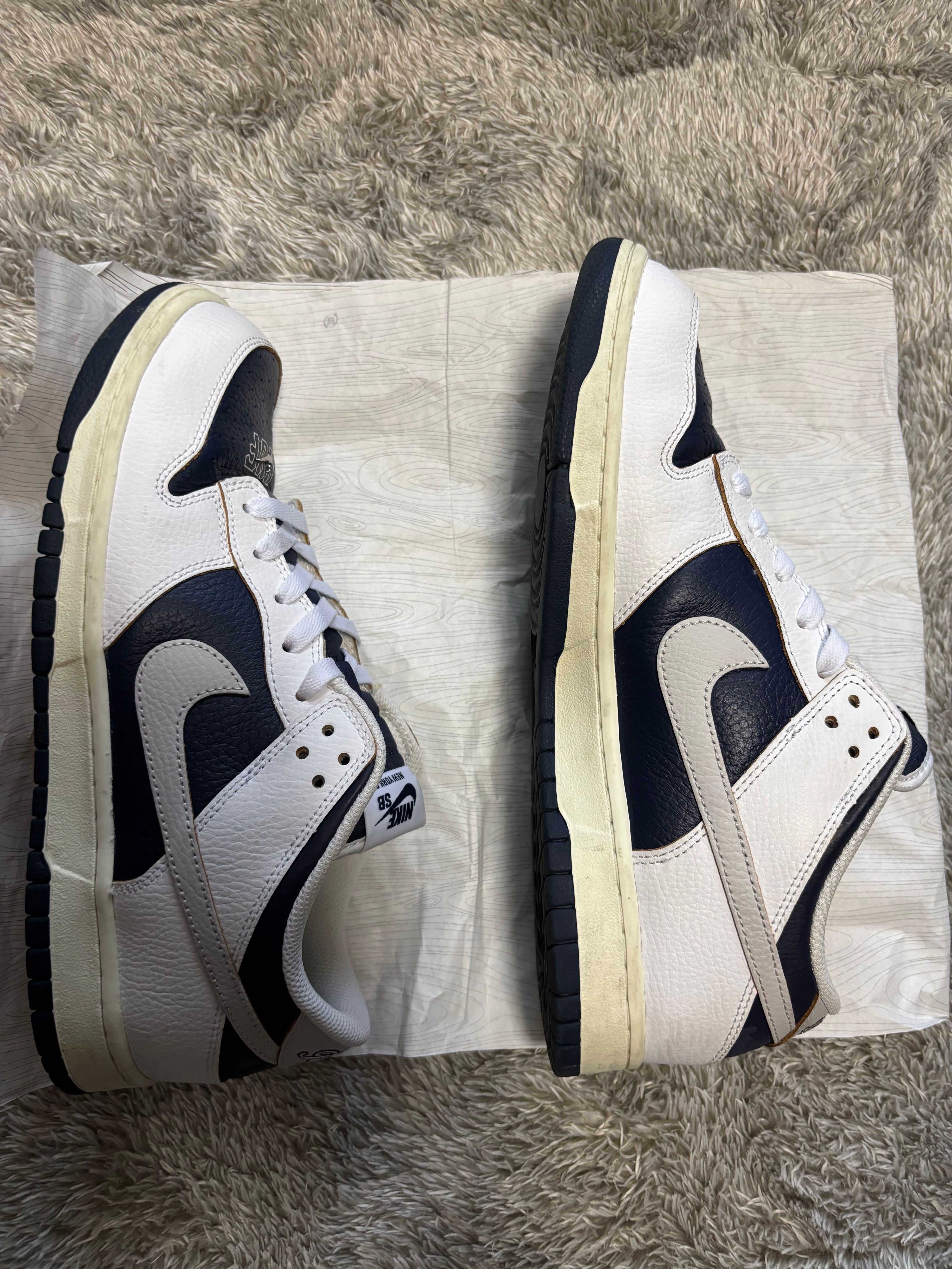 HUF × Nike SB Dunk Low "New York"