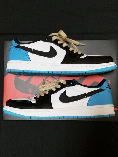 Nike Air Jordan 1 Low OG "Black and Dark Powder Blue/UNC"