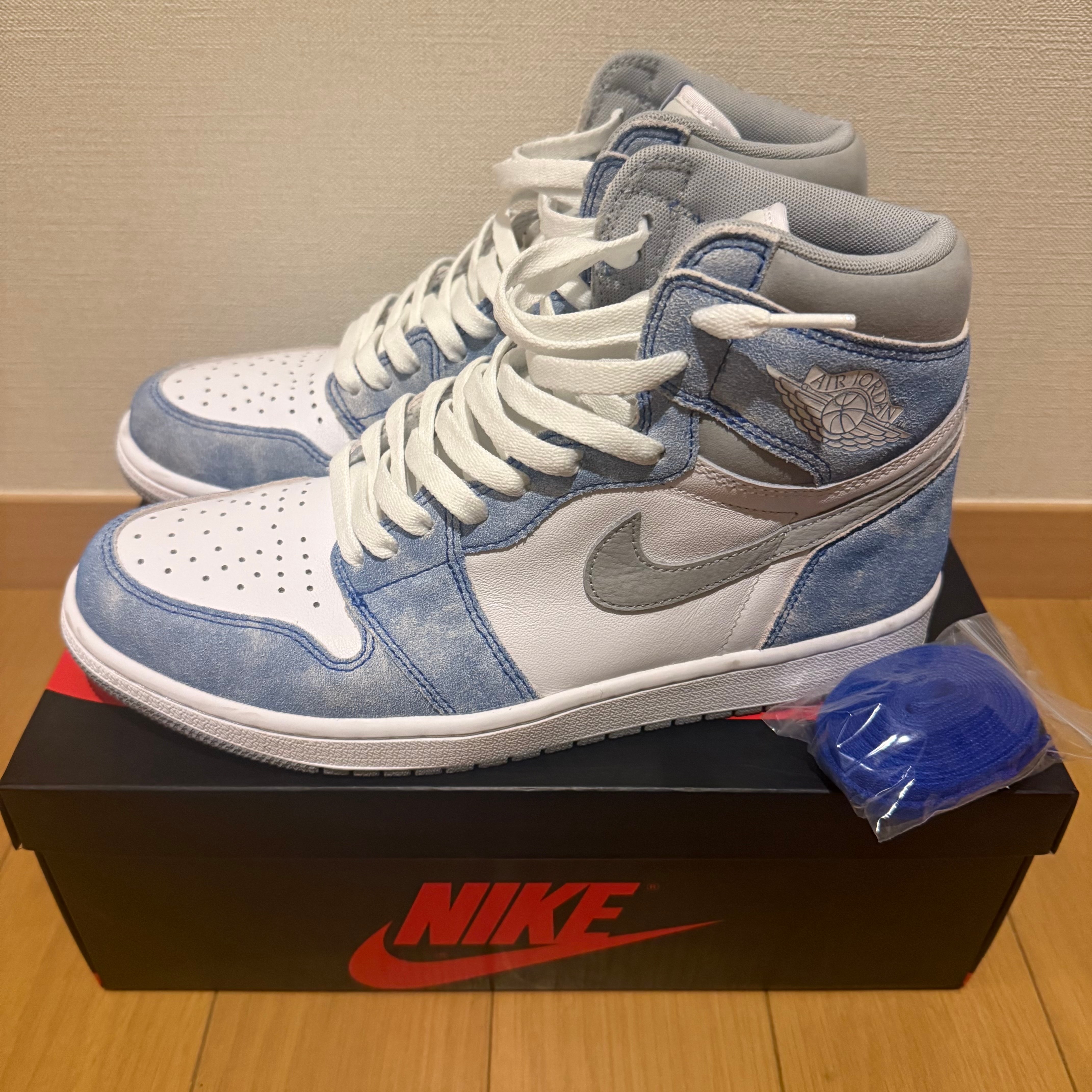 ナイキ エアジョーダン1 ハイ OG "ハイパーロイヤル"