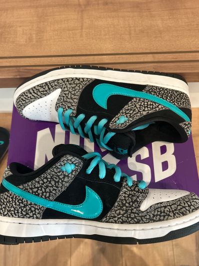 Nike SB Dunk Low "Elephant/Safari"