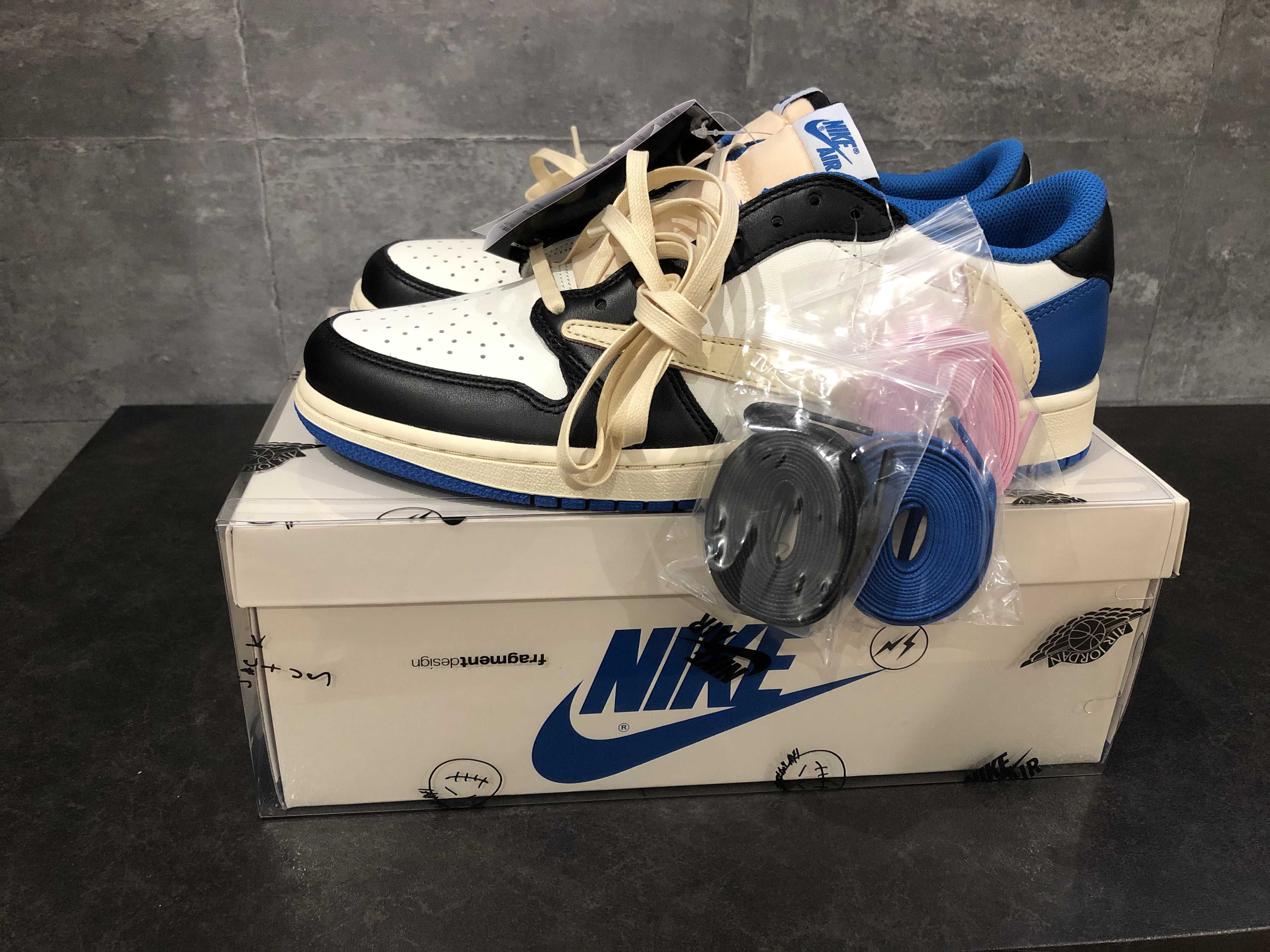 Travis Scott × fragment design × Nike Air Jordan 1 Low OG SP "Military Blue"
