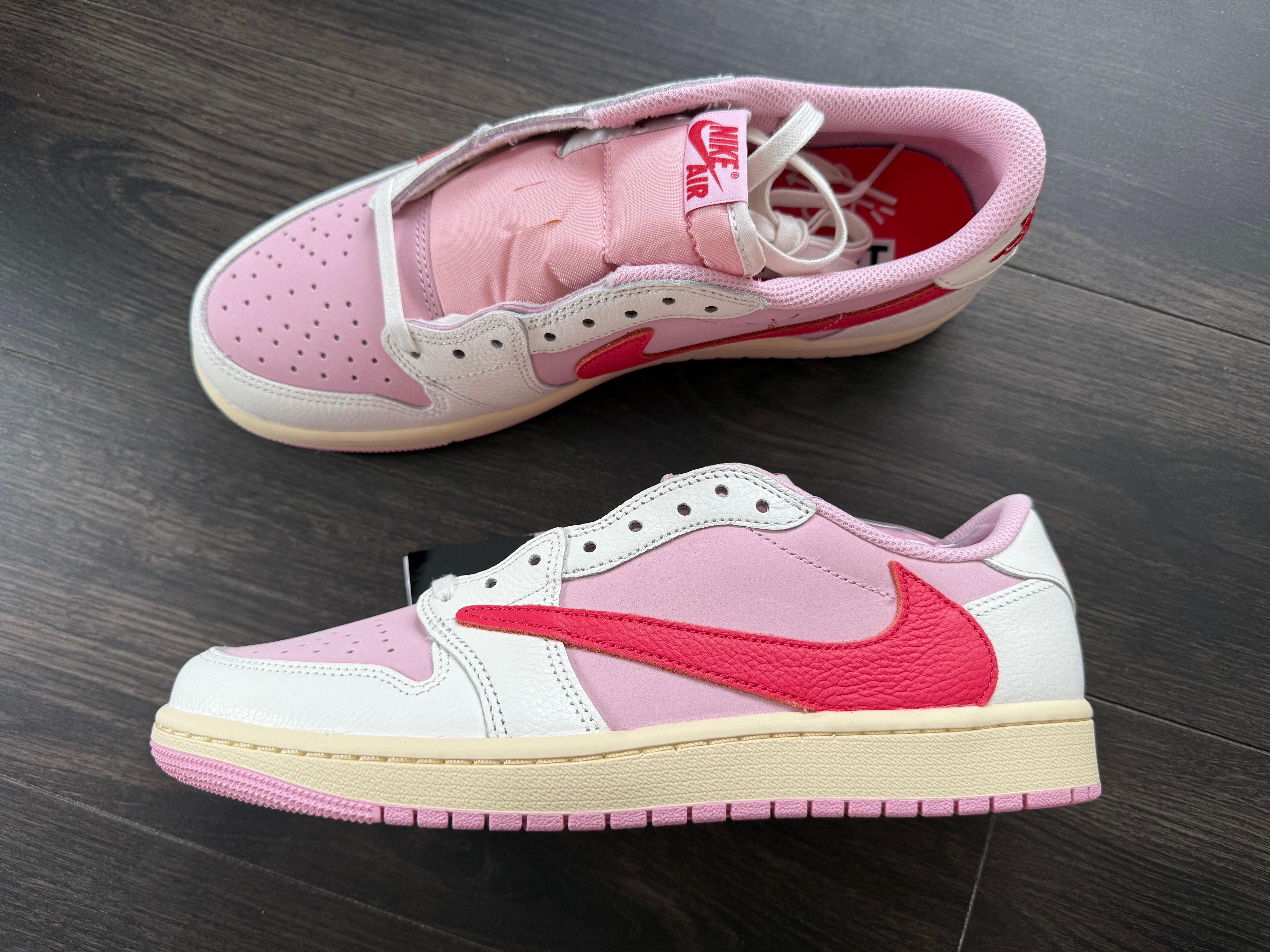 Travis Scott × Nike Air Jordan 1 Retro Low OG "Sail/Tropical Pink"