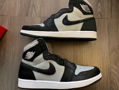 Nike Women's Air Jordan 1 Retro High OG "Medium Grey"