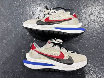 sacai × Nike Vapor Waffle "Royal Fuchsia"