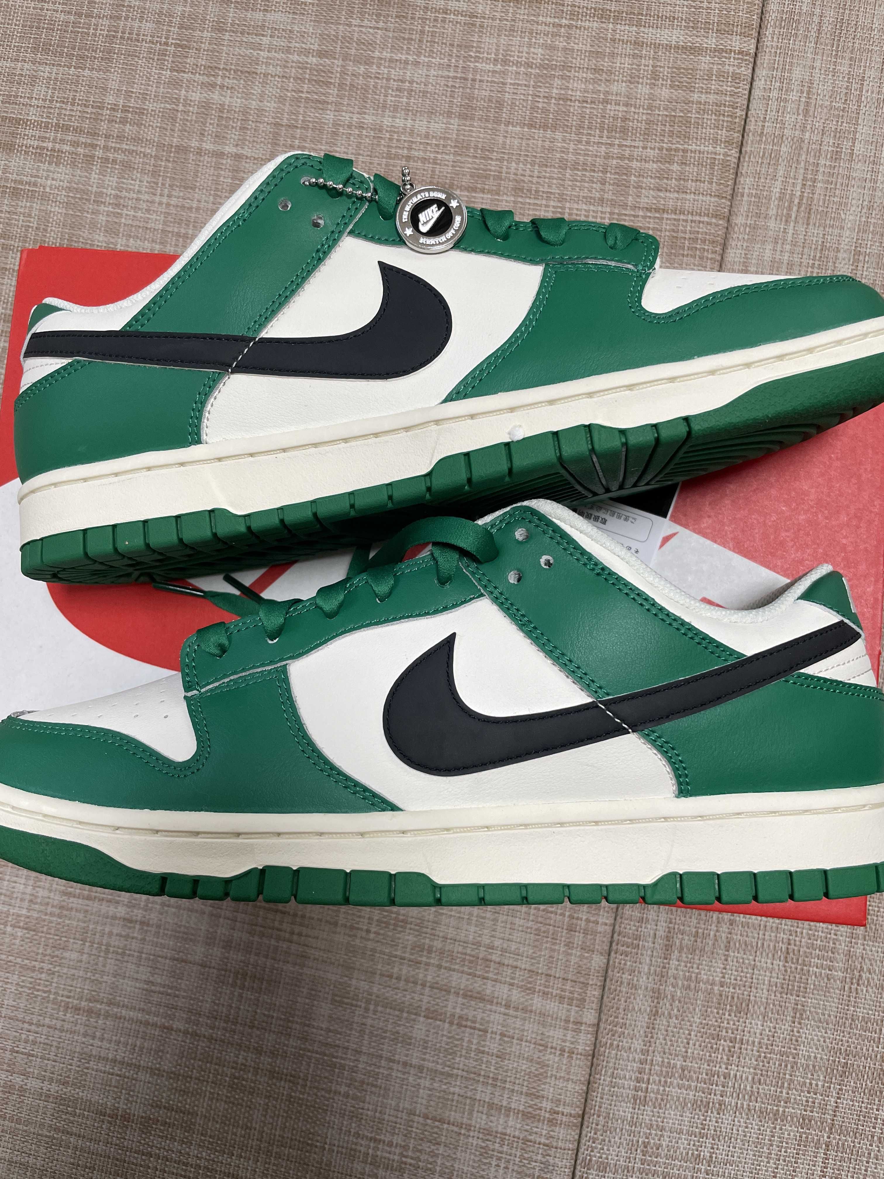 Nike Dunk Low SE Lottery "Pale Ivory/Malachite"