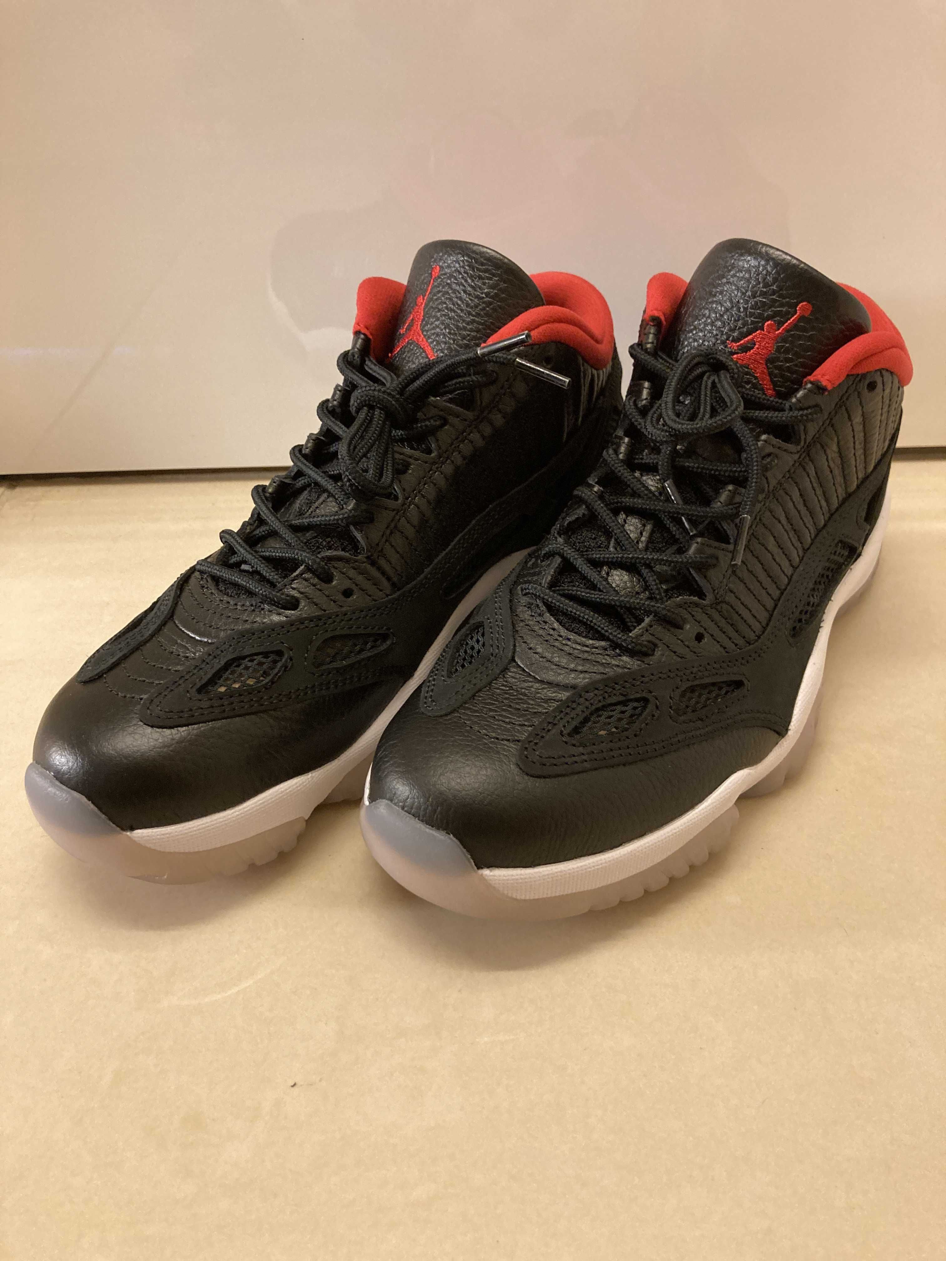 Air Jordan 11 Low IE "Bred"