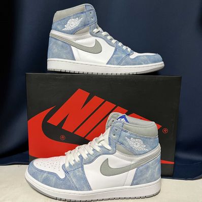 Nike Air Jordan 1 High OG "Hyper Royal"