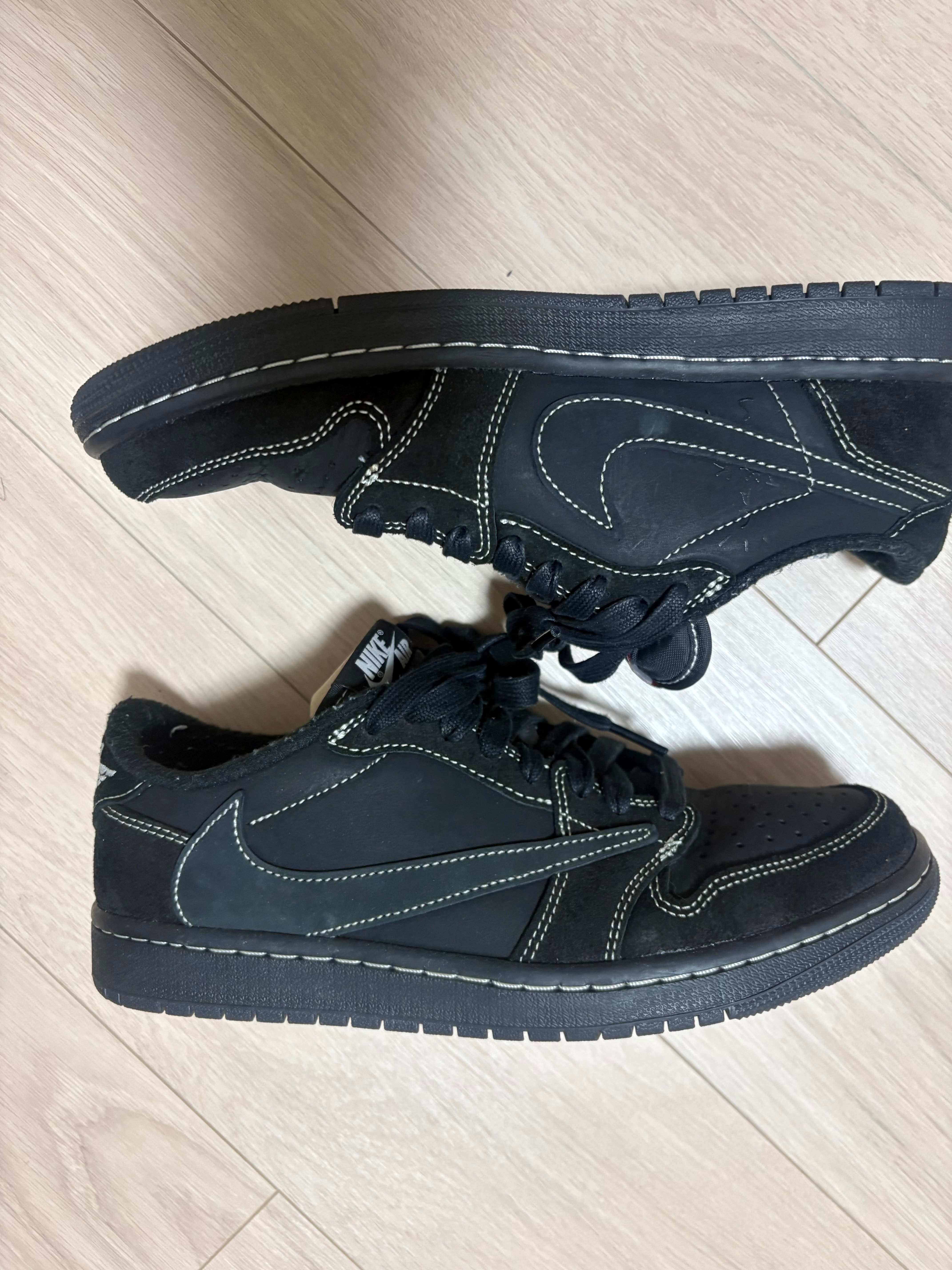 Travis Scott × Nike Air Jordan 1 Low OG SP "Black Phantom"