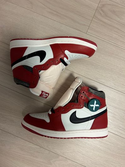 Nike Air Jordan 1 High OG "Lost & Found/Chicago"