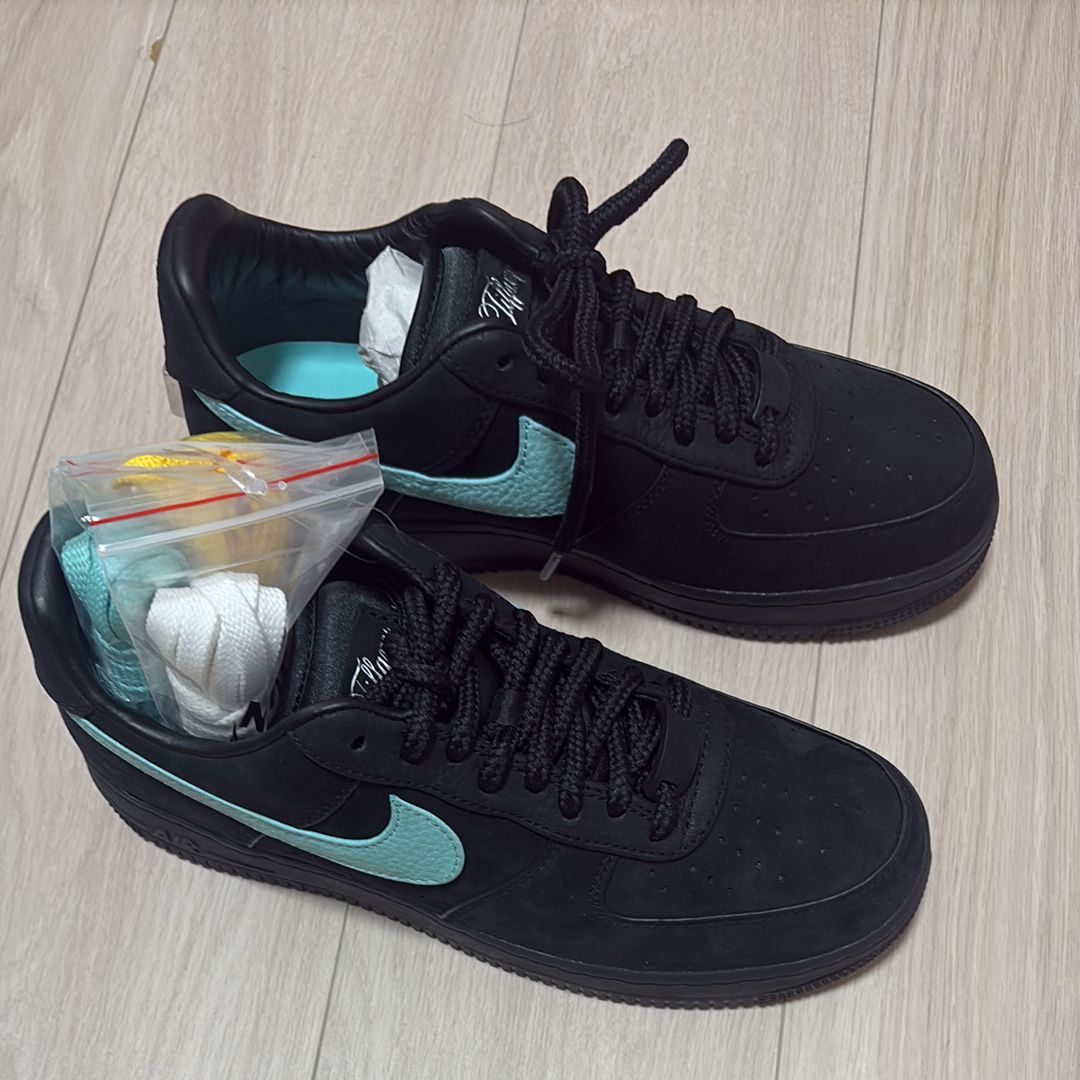 Tiffany & Co. × Nike Air Force 1 Low "1837"