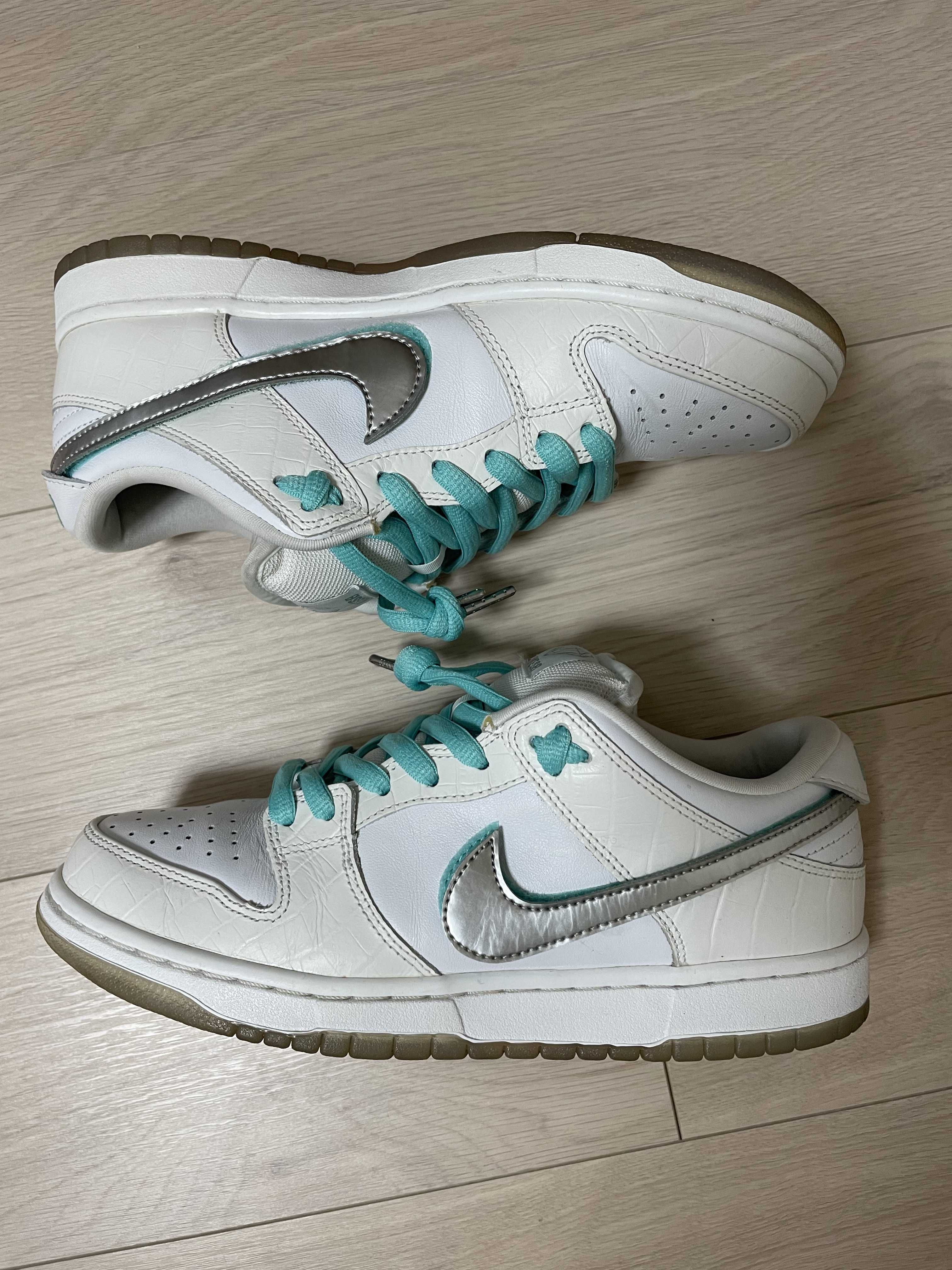 Diamond Supply Co. × Nike SB Dunk Low Pro "White"