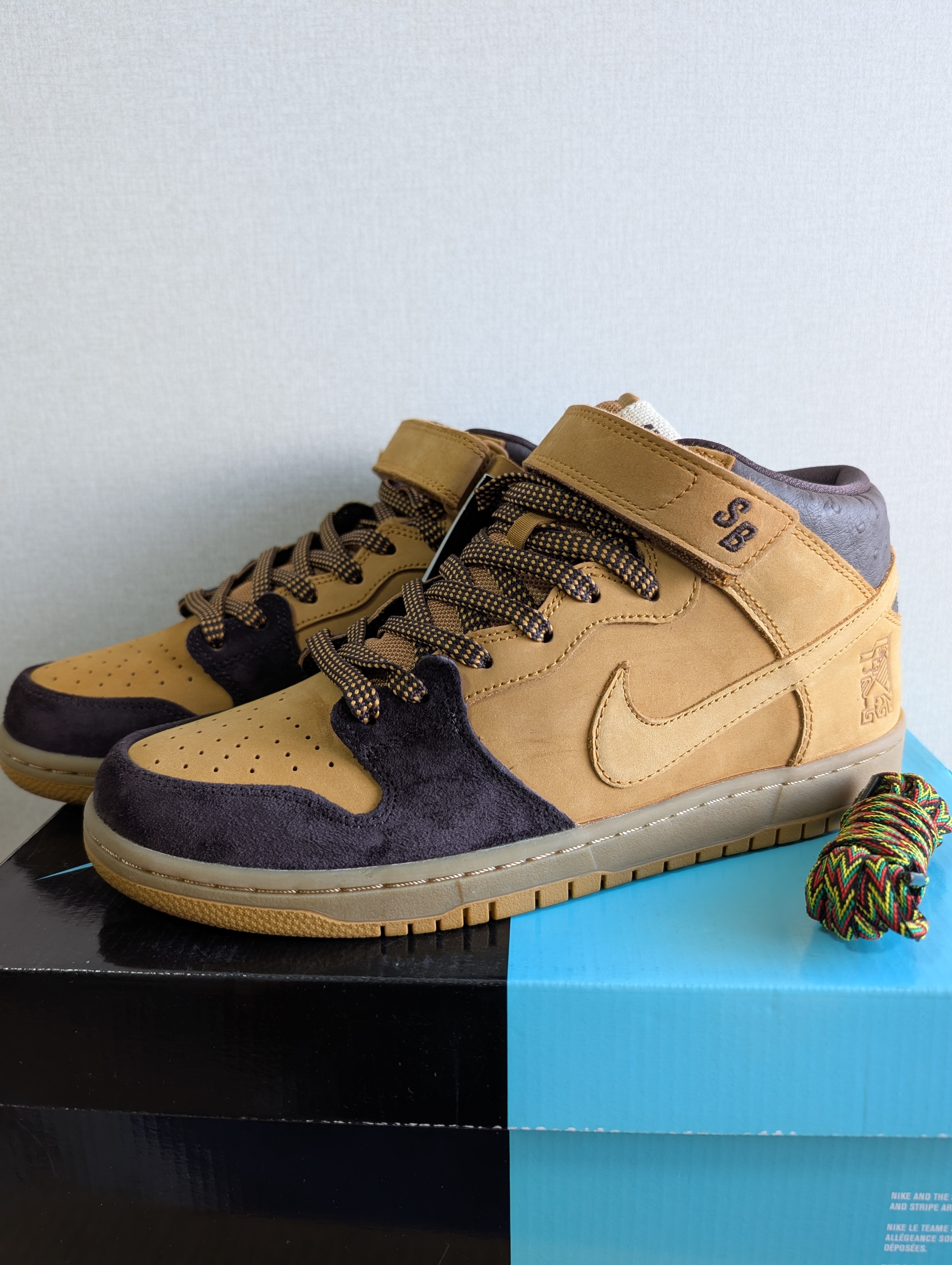 ナイキ SB ダンク ミッド プロ "ルイス・マーネル"