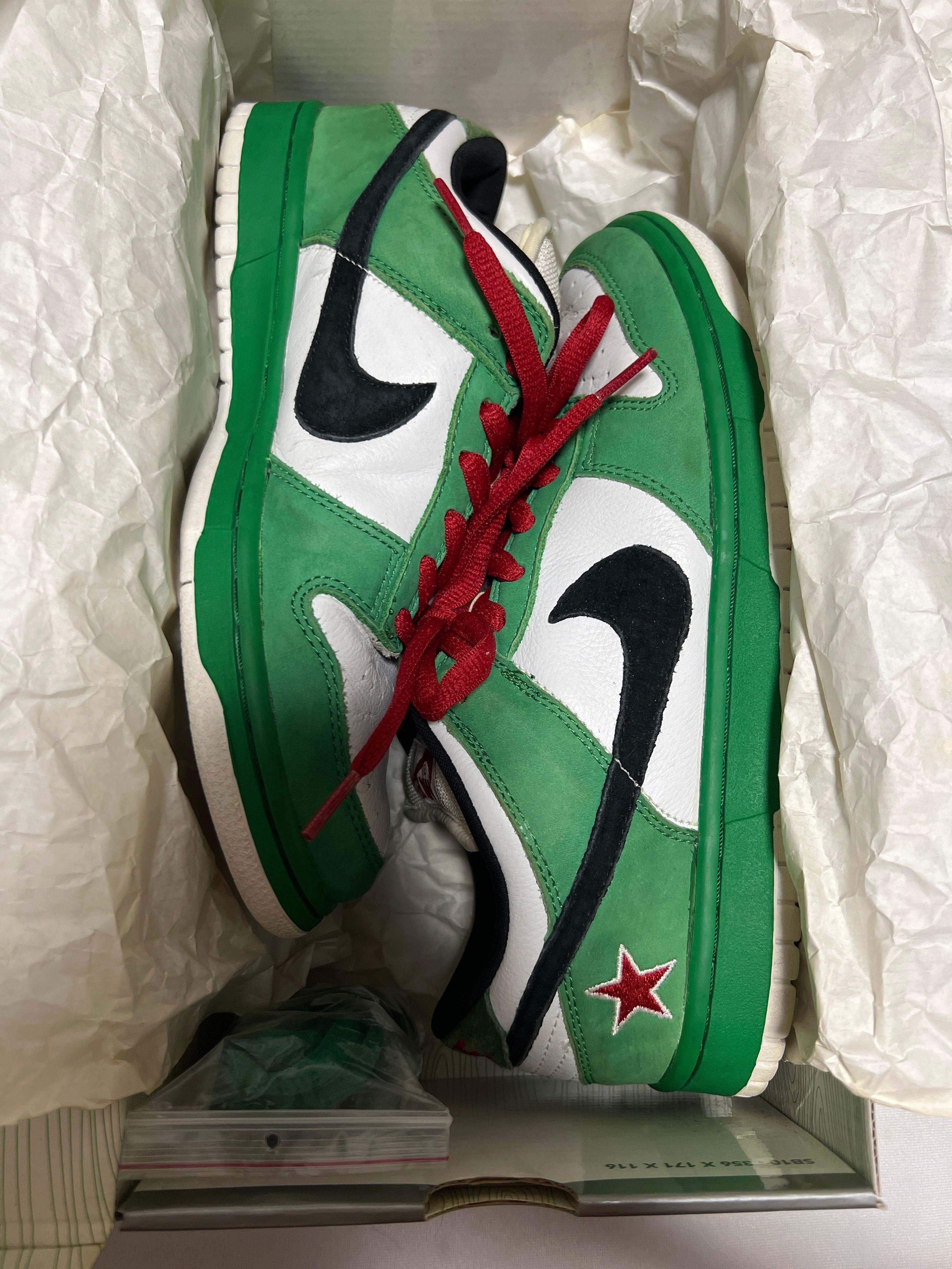 Nike SB Dunk Low "Heineken"